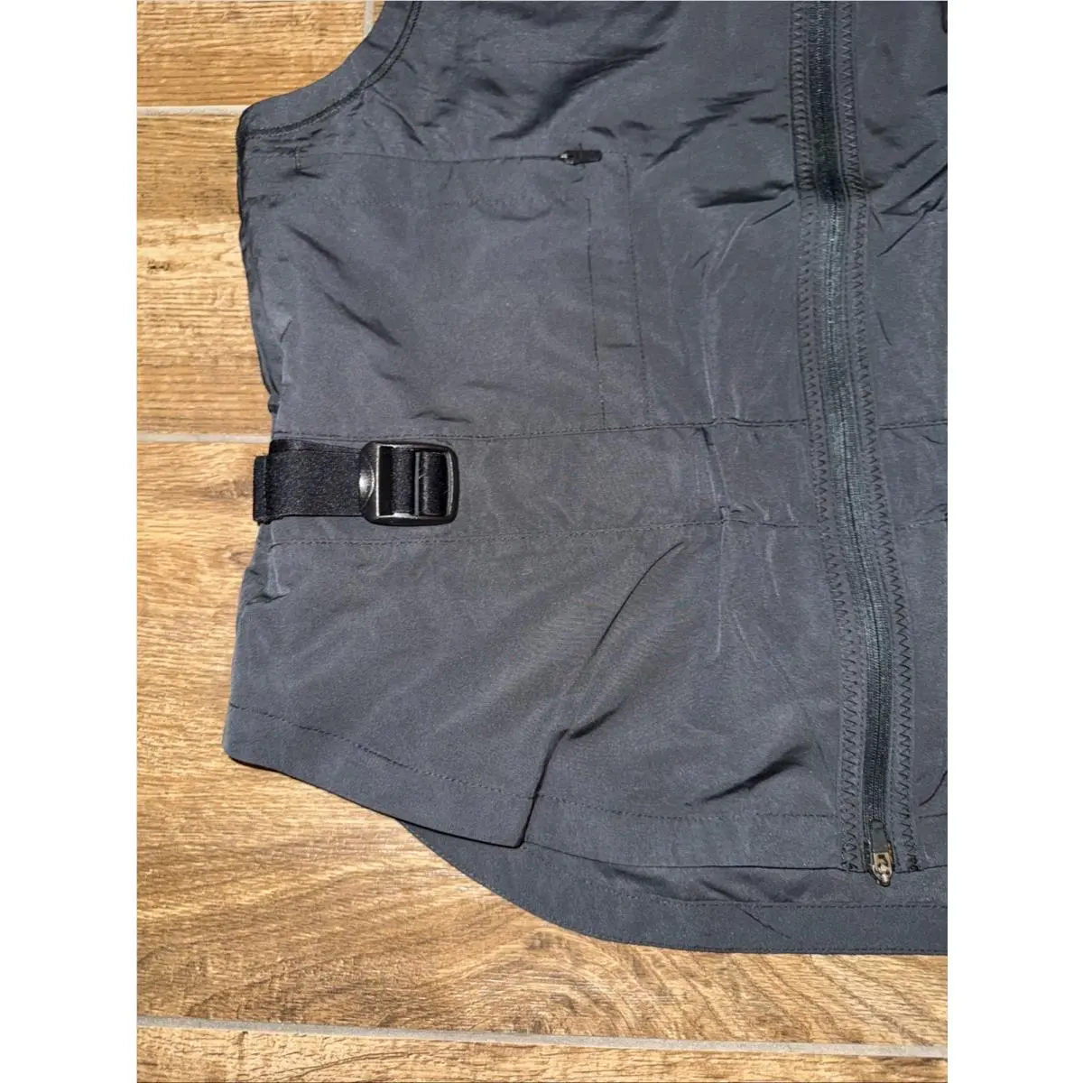 Nike clothing - Black (UPC: 197596584370) 1