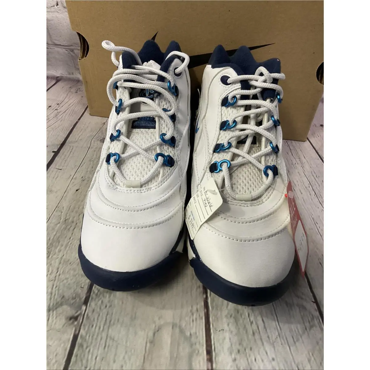 Nike shoes - Nike Air World - Air World - White 3