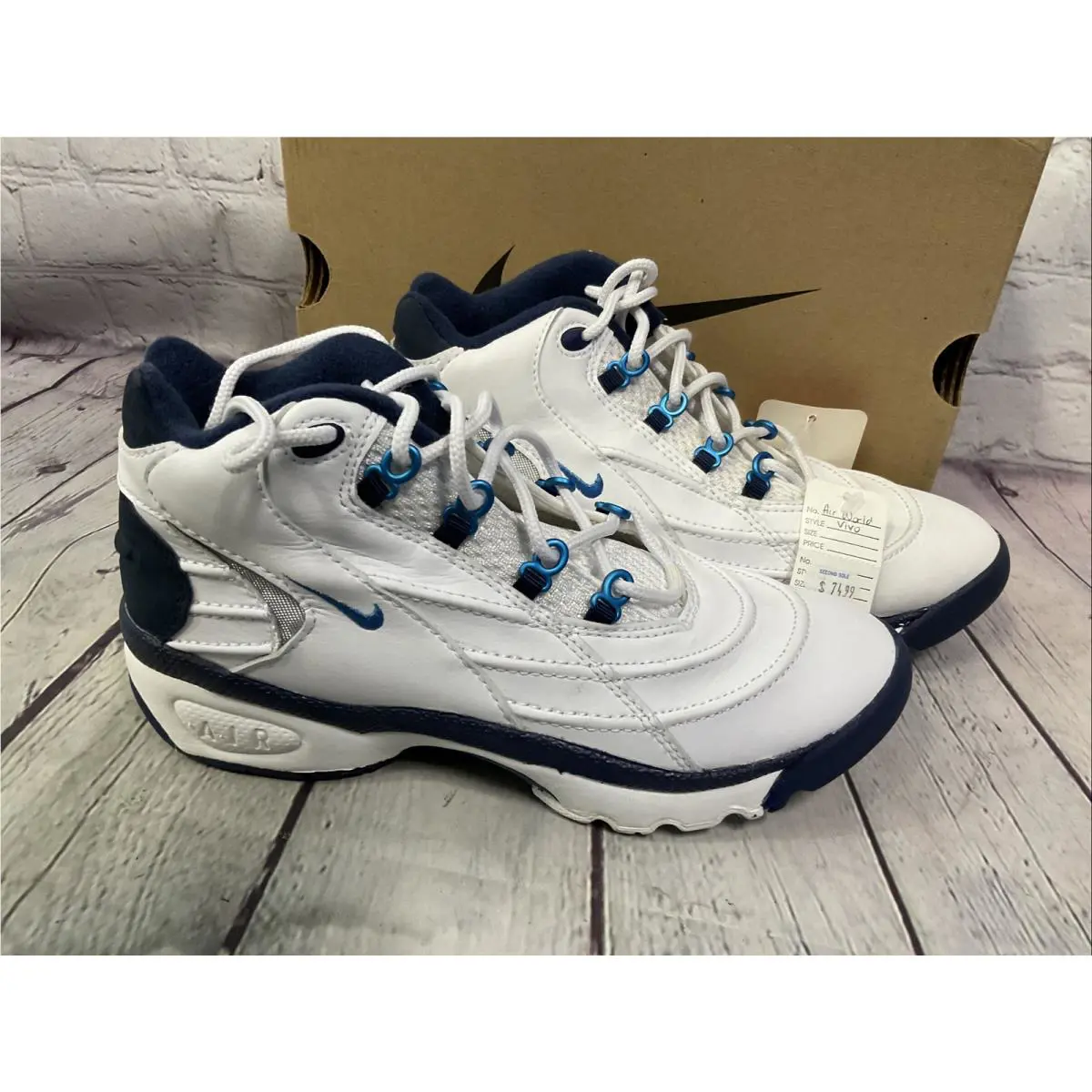 Nike shoes - Nike Air World - Air World - White 4