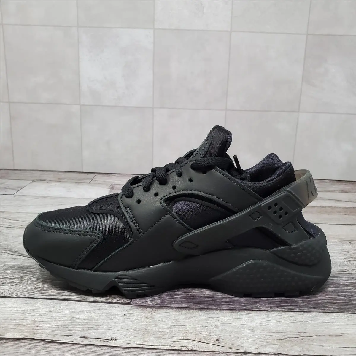 Nike shoes - Nike Air Huarache - Air Huarache - DH4439-001 - Black 7