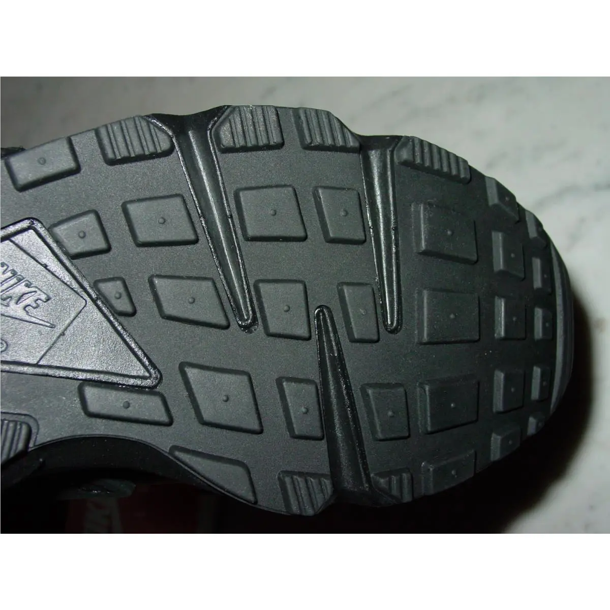 Nike shoes - Nike Air Huarache - Air Huarache - DH4439-001 - Black (UPC: 195238103224) 3