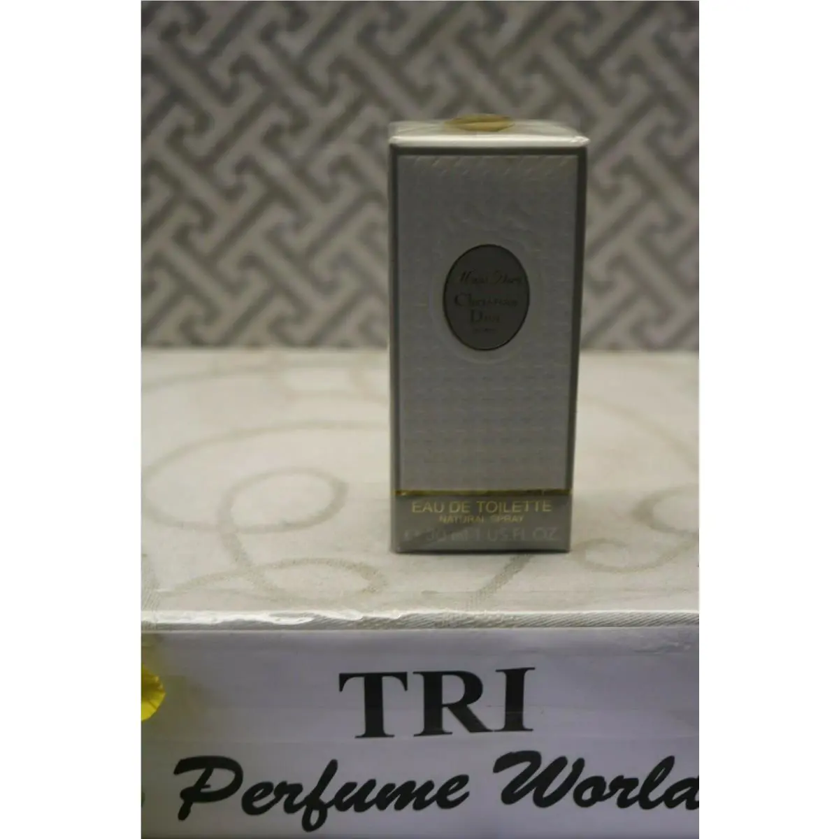 Miss Dior Christian Dior Eau de Toilette Women Spray 1 Fl. Oz. Old Formula