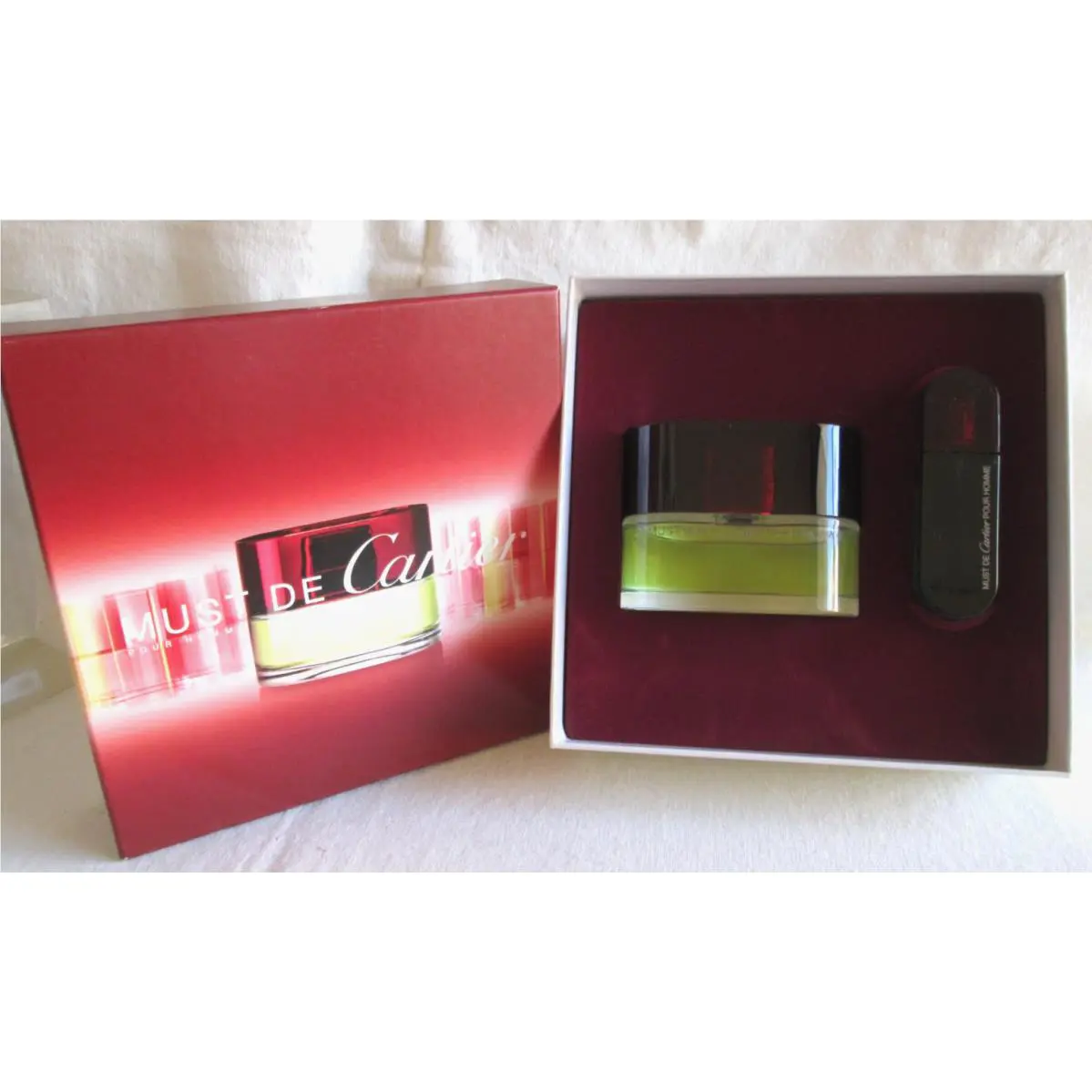 Must de Cartier Pour Homme Vintage Set Eau de Toilette 3.3 oz Essence 0.5 oz