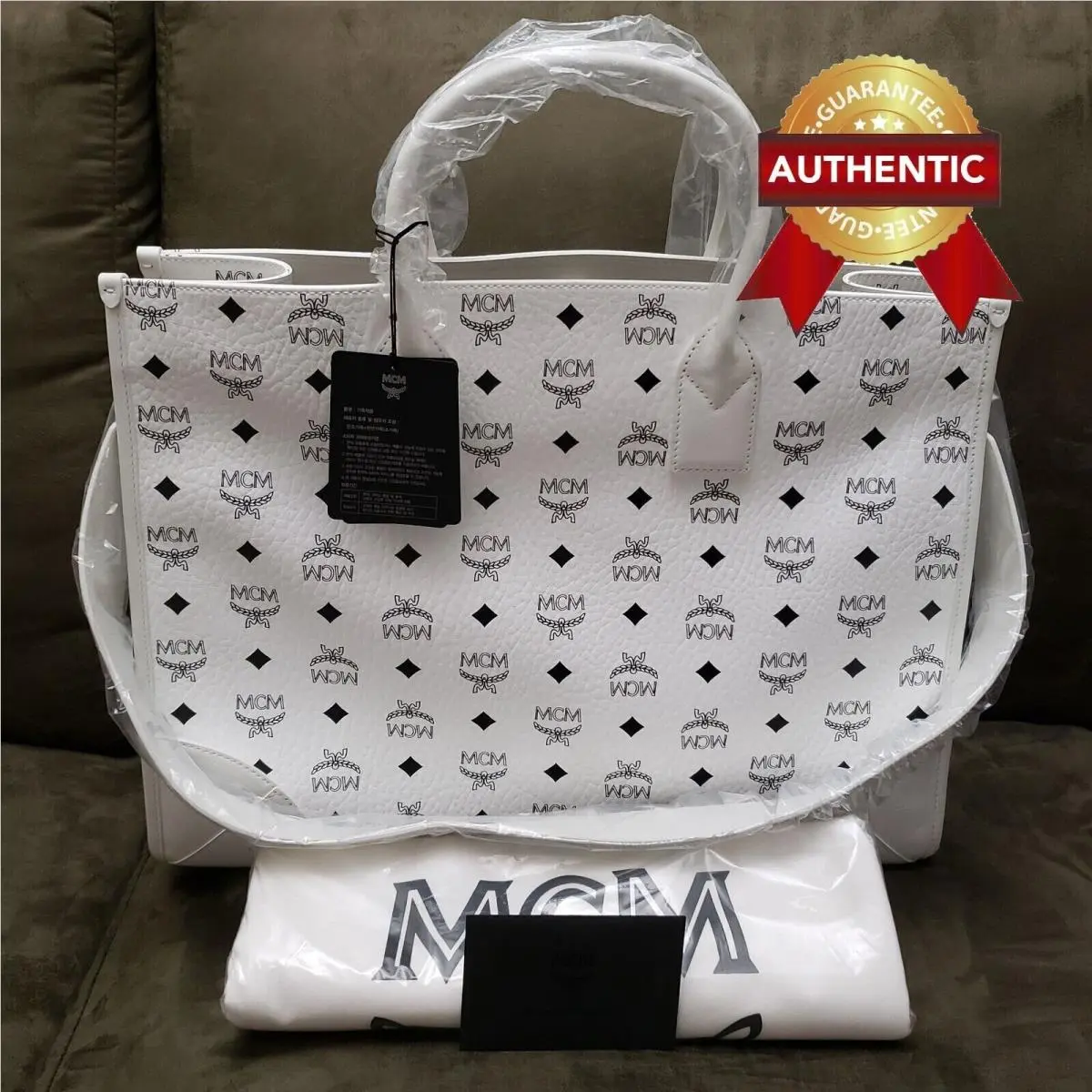 / Mcm Munchen Tote Visetos White / Weekender / White