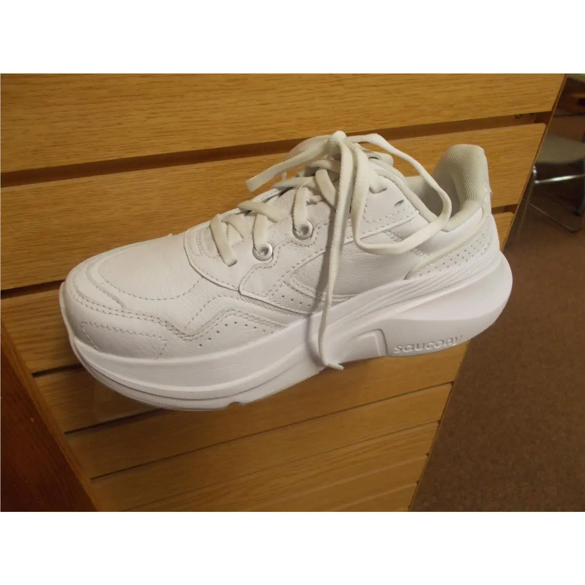 Saucony shoes - SAUCONY GUIDE METRO LE - GUIDE METRO - S11018-121 - White 5