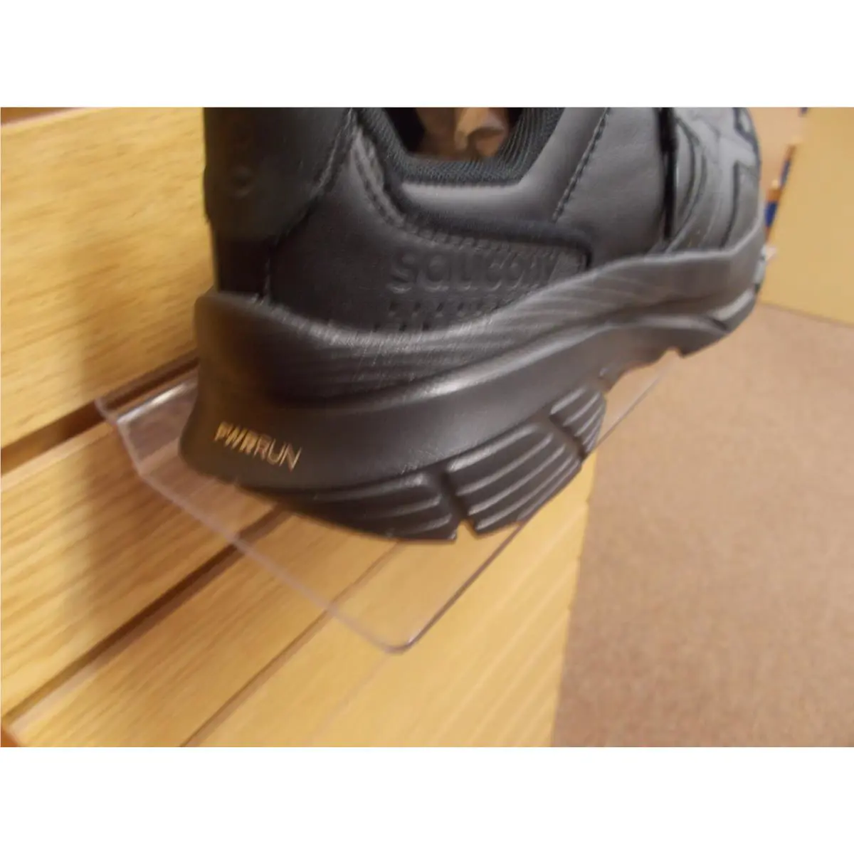 Saucony shoes - SAUCONY GUIDE METRO LE - GUIDE METRO - S11017-120 - Black 3
