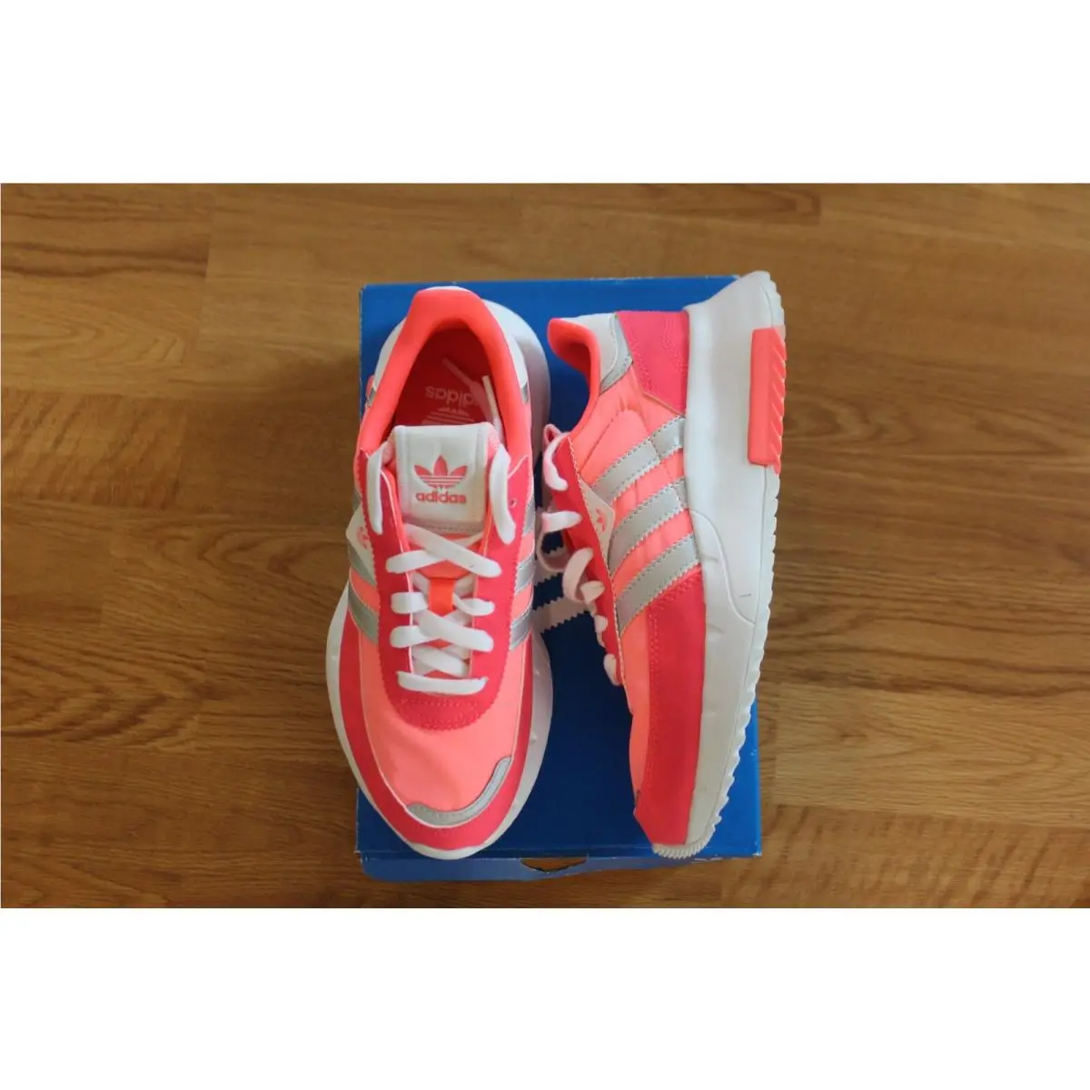 Girls Adidas Shoes SZ 5.5 Retropy F2 Pink