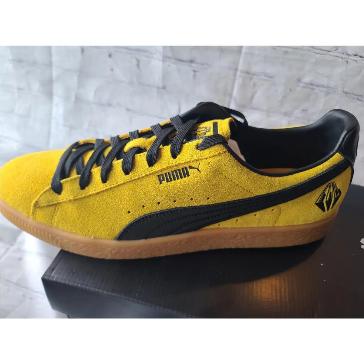 Puma shoes - PUMA Clyde - Clyde - 37445101 - Yellow (UPC: 193526438454) 11