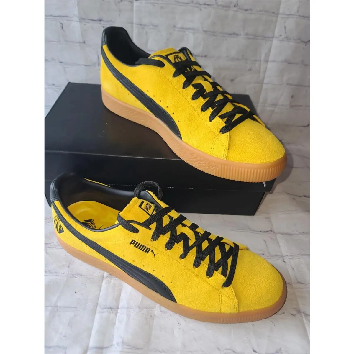 Puma shoes - PUMA Clyde - Clyde - 37445101 - Yellow (UPC: 193526438454) 0