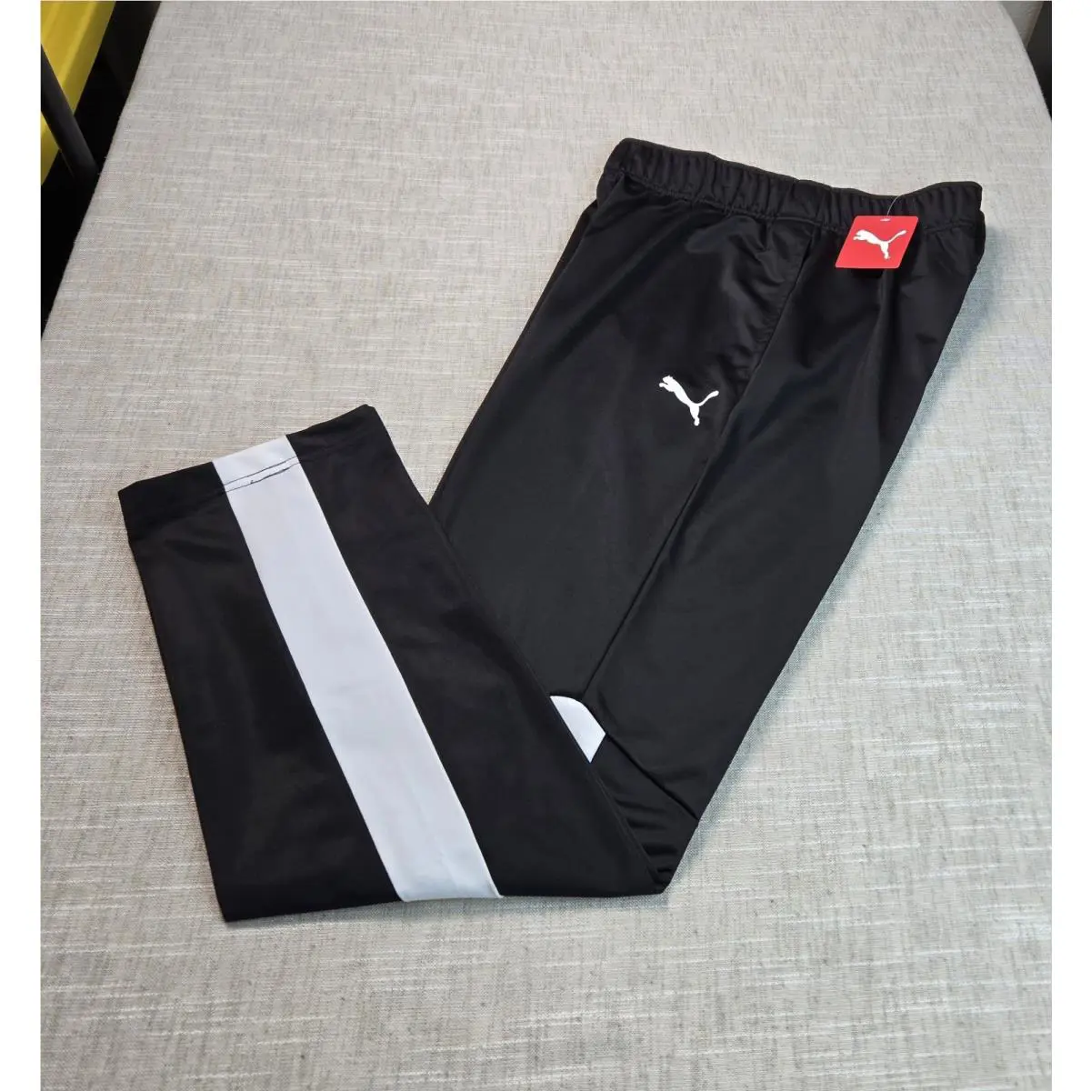 Puma clothing - Black White 8