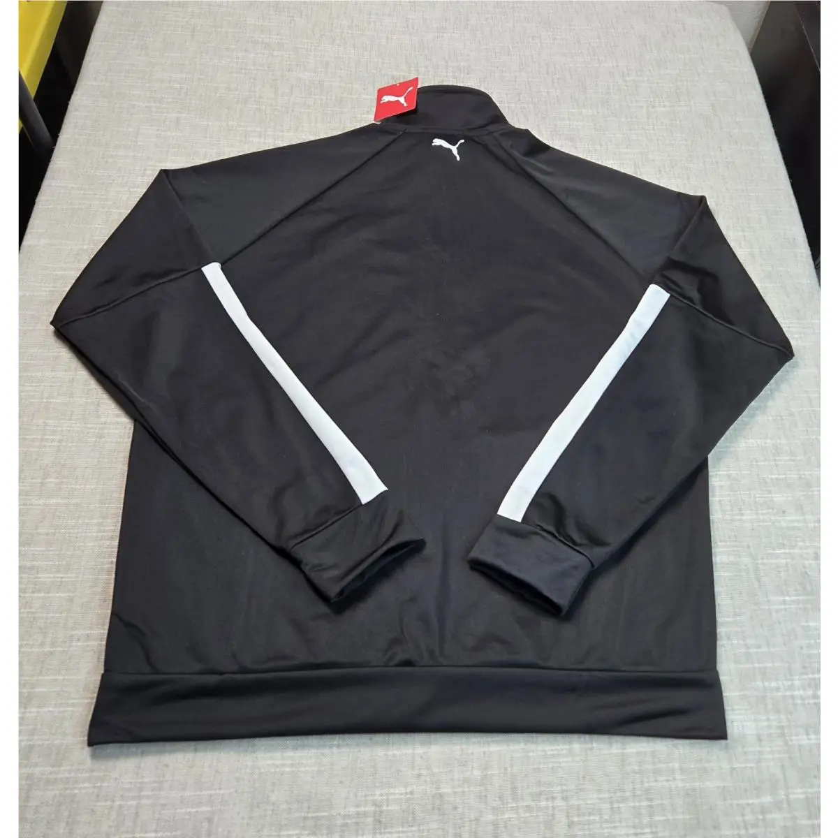 Puma clothing - Black White 7
