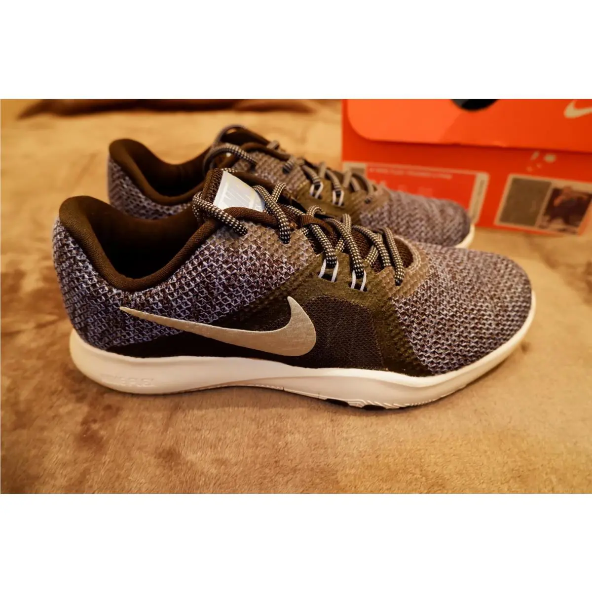 Nike Flex Trainer 8 Prm Women`s Running Shoes Sz 7.5 924340 001 W/box