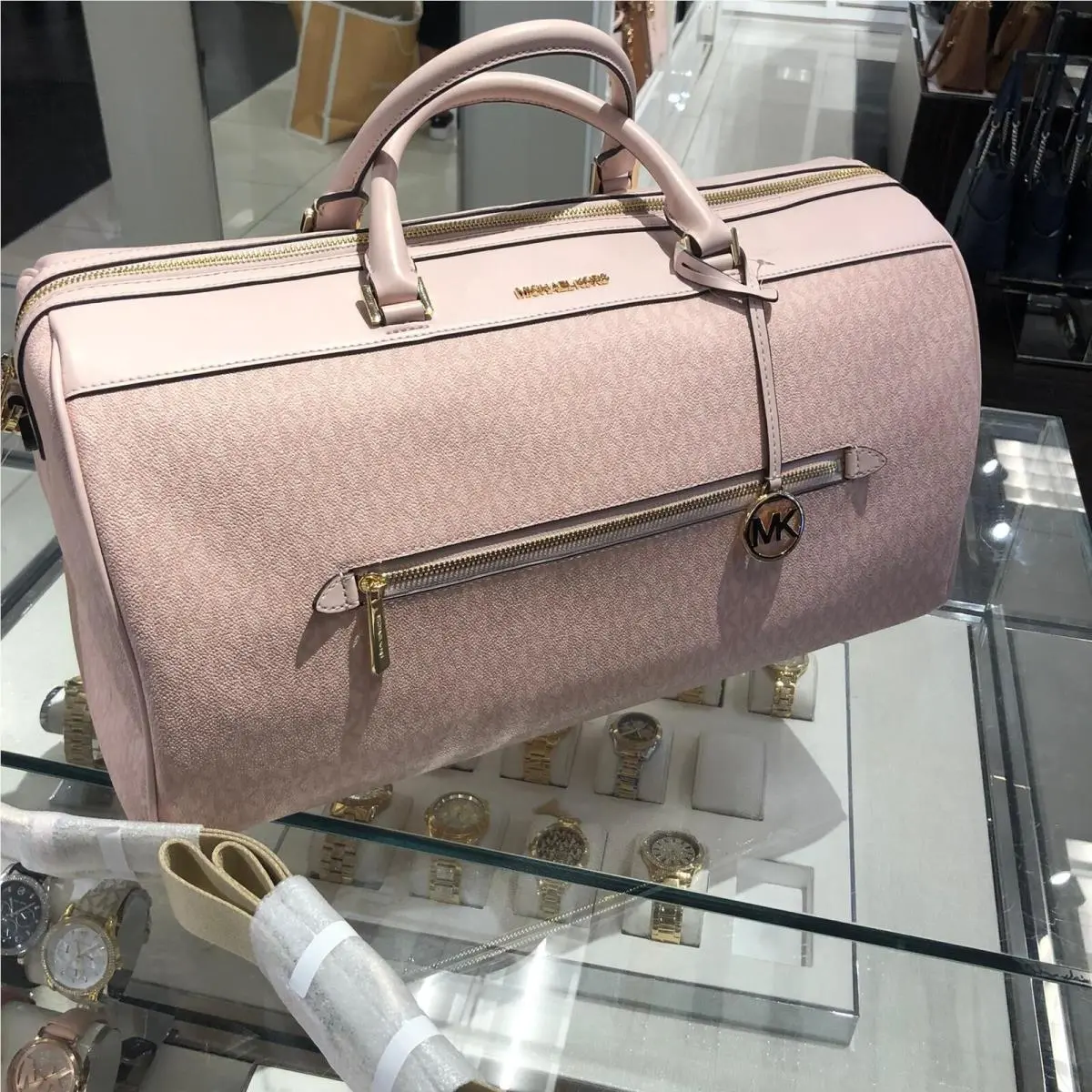 Michael Kors Pink MK Signature XL Duffle Luggage Bag Plane Train Vacation Travel