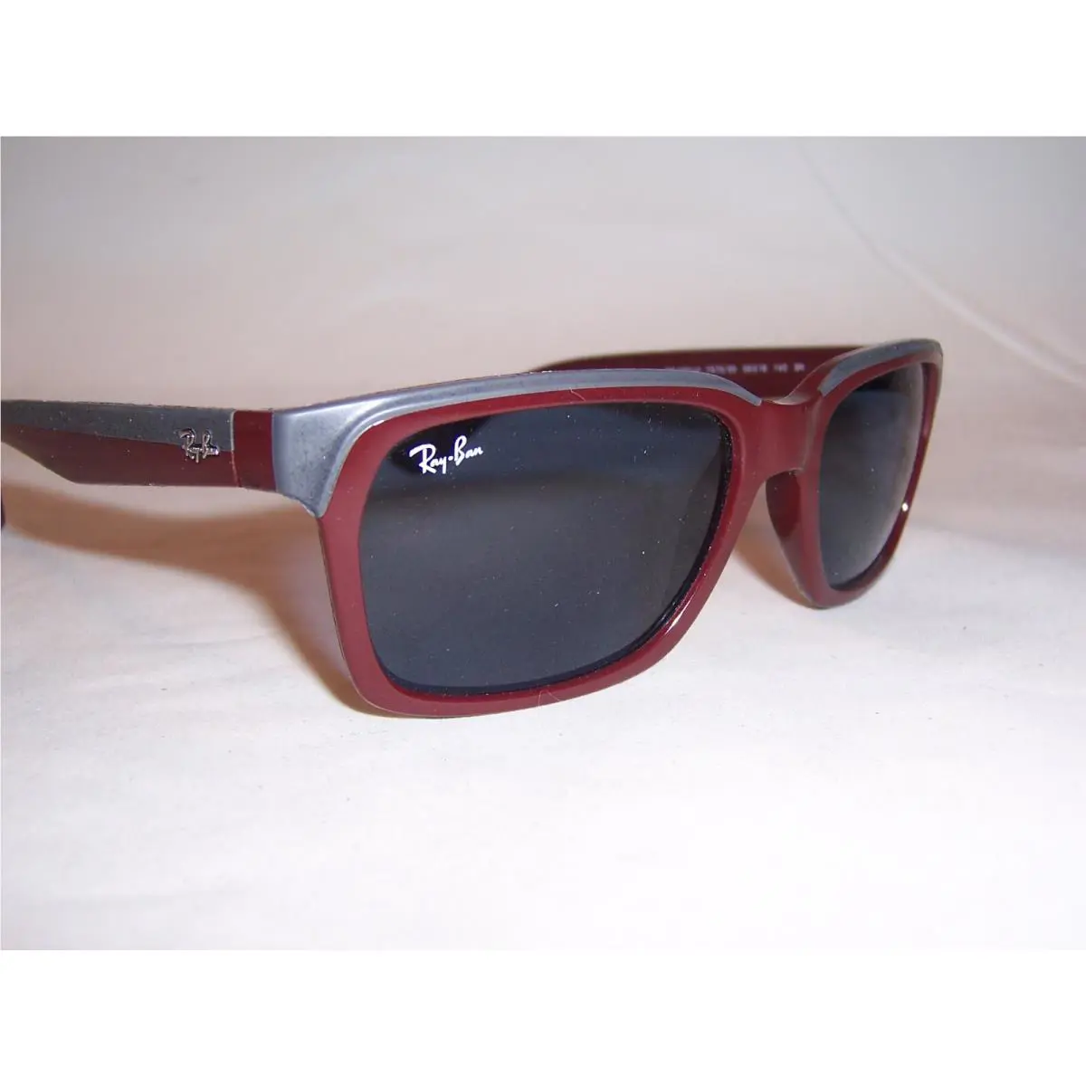 Rayban Sunglasses RB 4393M Red Grey/blue F67980 56MM Ferrari Limited Edition