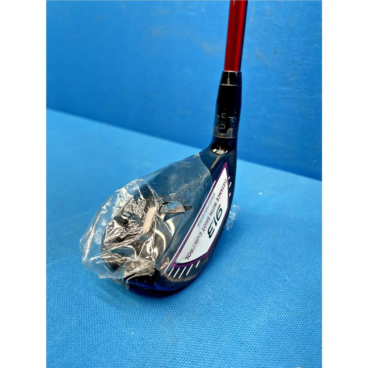Titleist  (UPC: 084984460647) 0