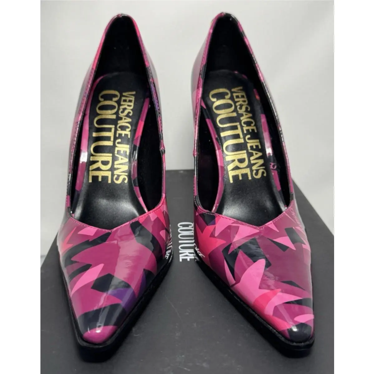 The  Jeans Couture Sadie Geometric Patent Pumps Shoe Size 5 EU35 by Versace