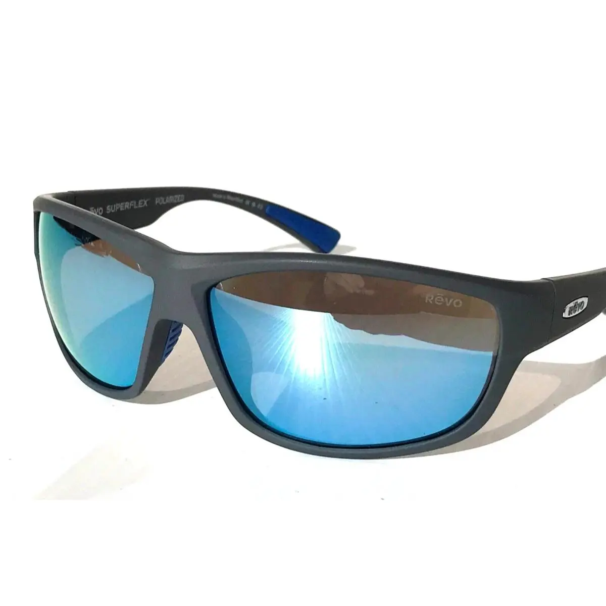 Sunglasses Caper Bear Grylls Matte Light Grey / Blue Water Polarized Lens by Revo