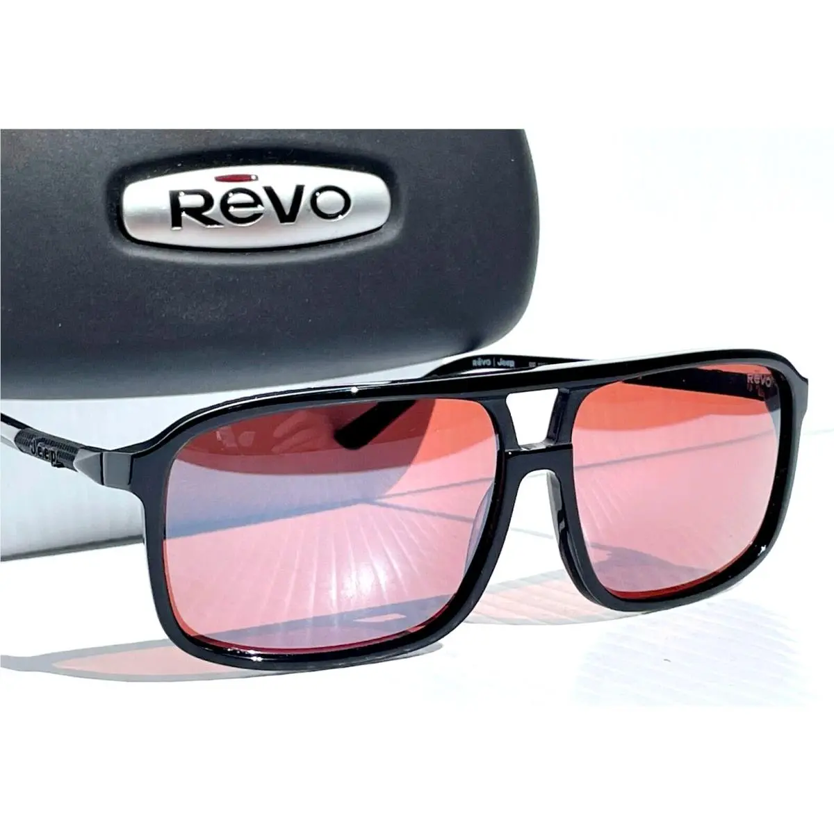 Jeep®  Desert Black Pilot Polarized Rose Drive Sunglass RE 1165 01 GO by Revo