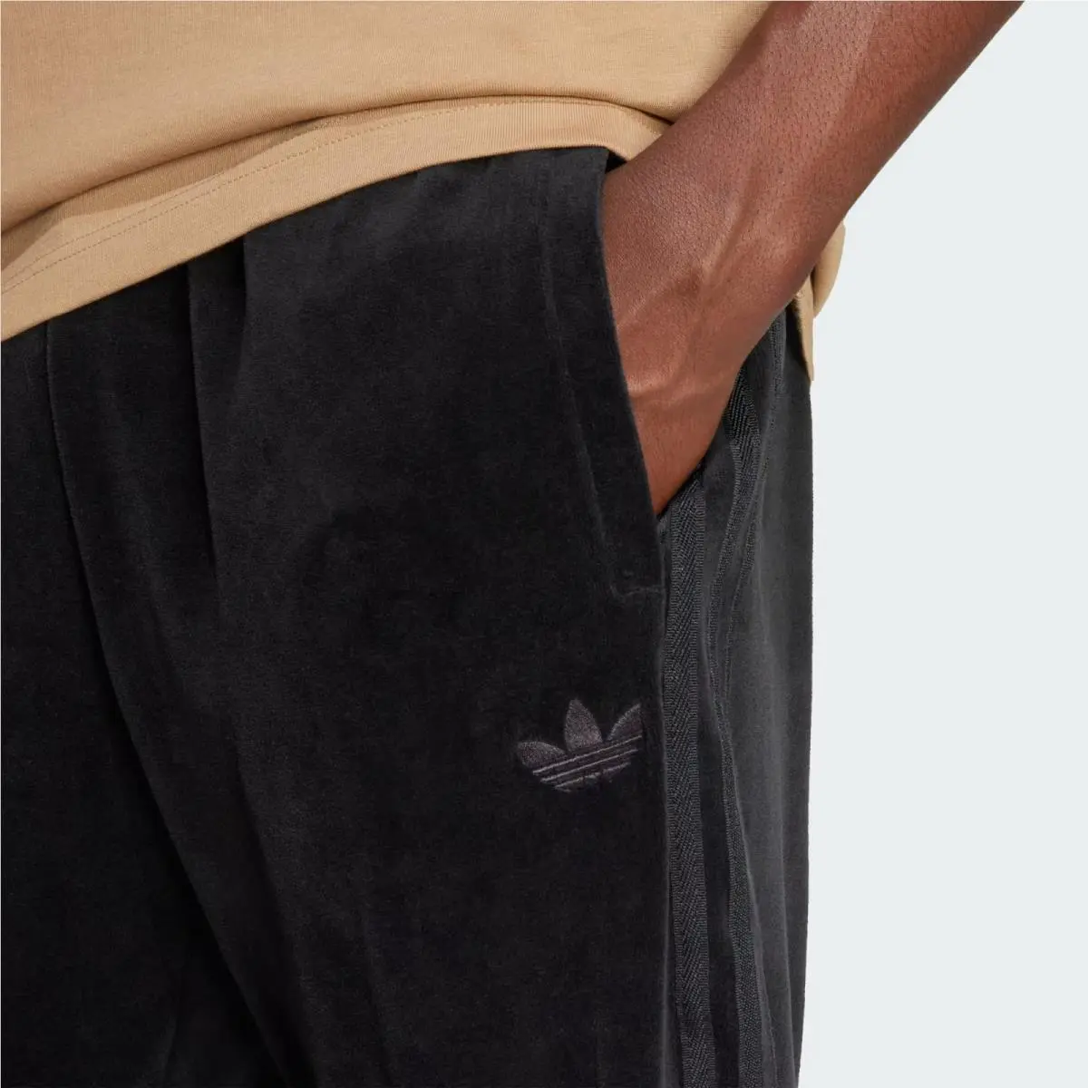 Adidas clothing - adidas Originals - Originals - JW8377 - Black 10