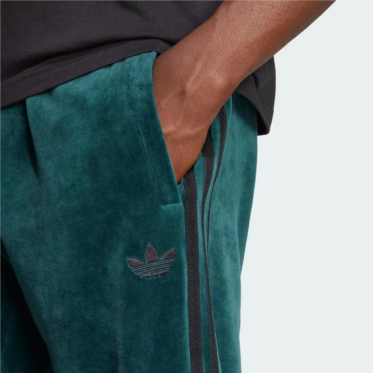 Adidas clothing - adidas Originals - Originals - JX1555 - Aurora Ivy 7