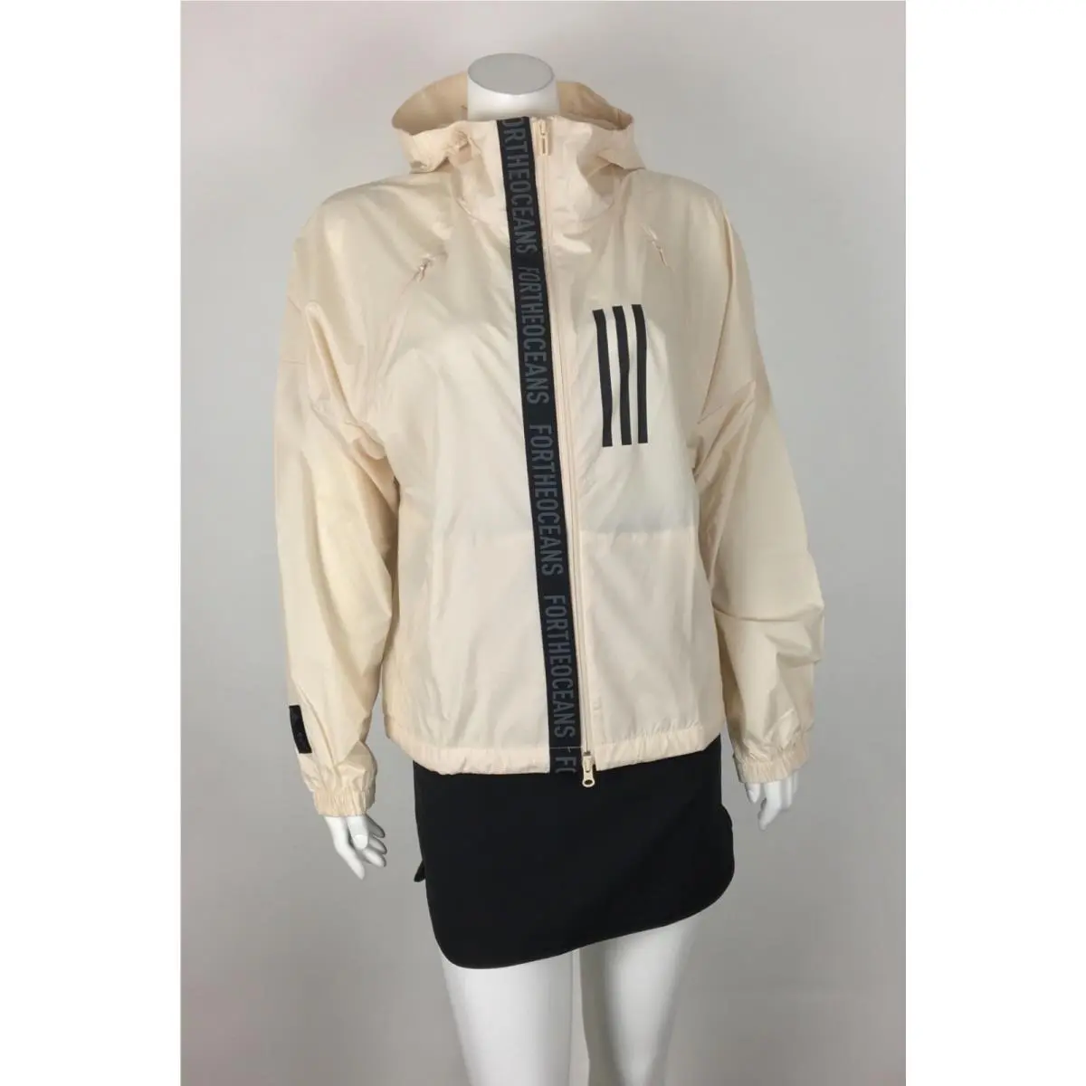 Adidas clothing - Ivory 7