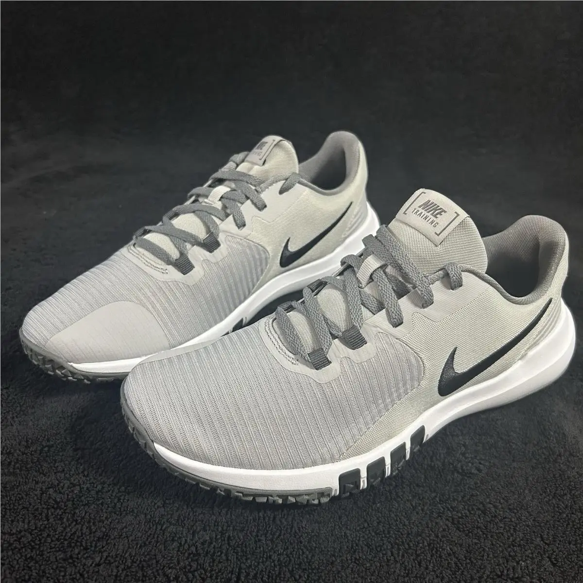 Nike Flex Control 4 TR Men`s Size 9.5 Grey Black Training Shoes CD0197-001