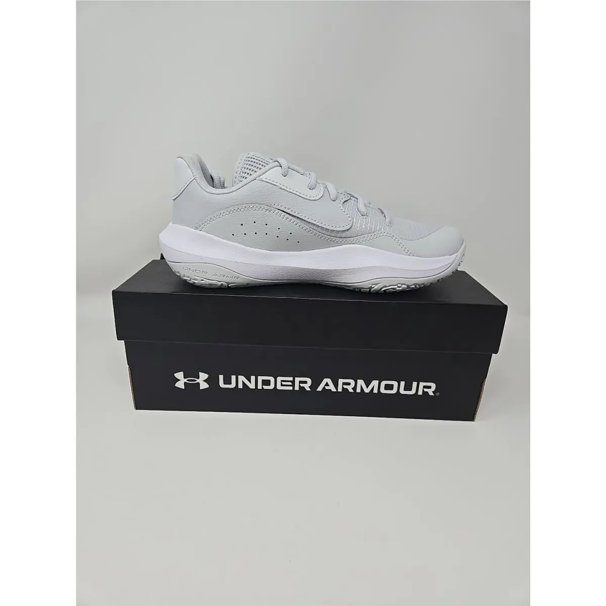 Under Armour shoes - Under Armour Lockdown 7 - Lockdown - 3027646-101 - Gray 3
