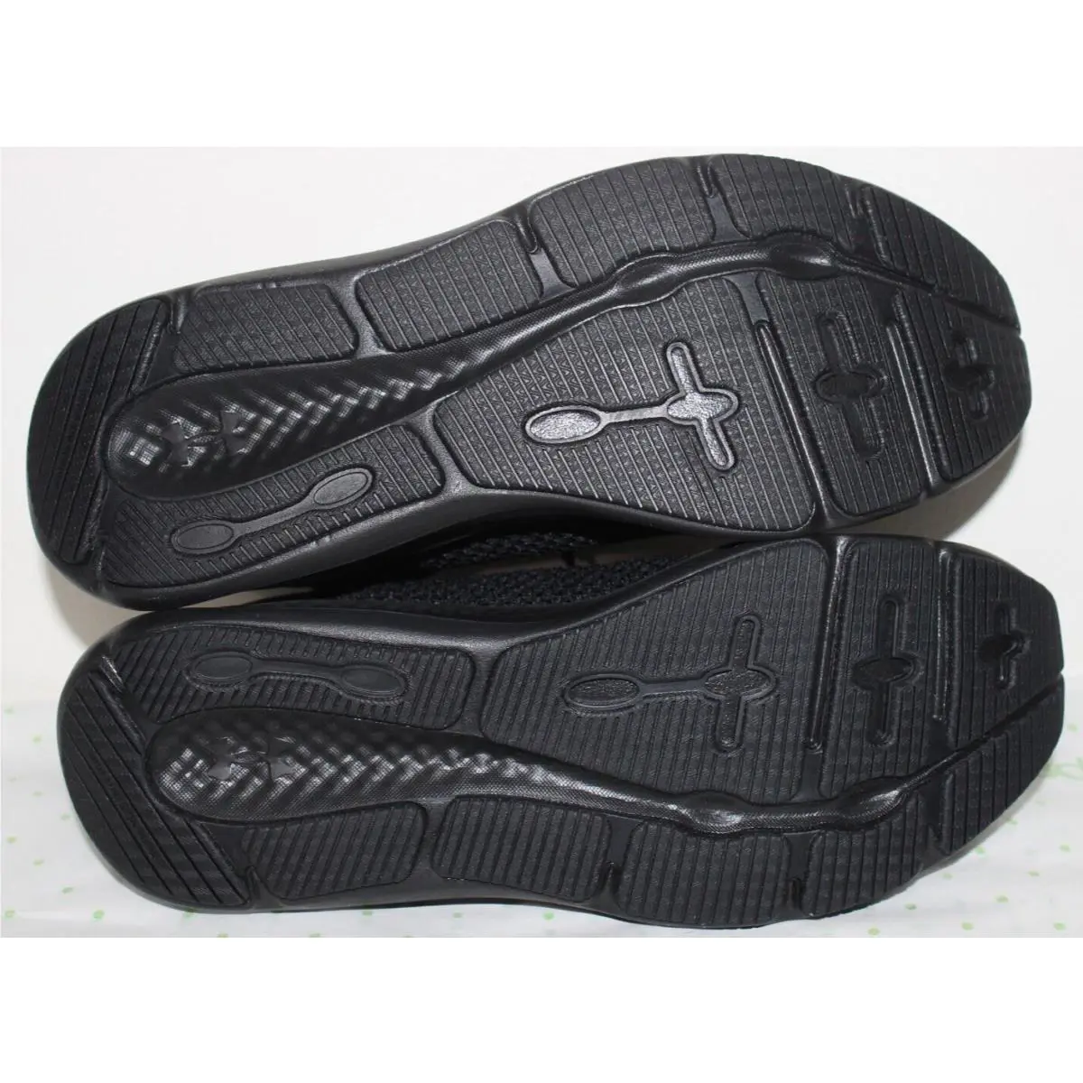 Under Armour shoes - Deluxe Foam - Deluxe Foam - Black 8