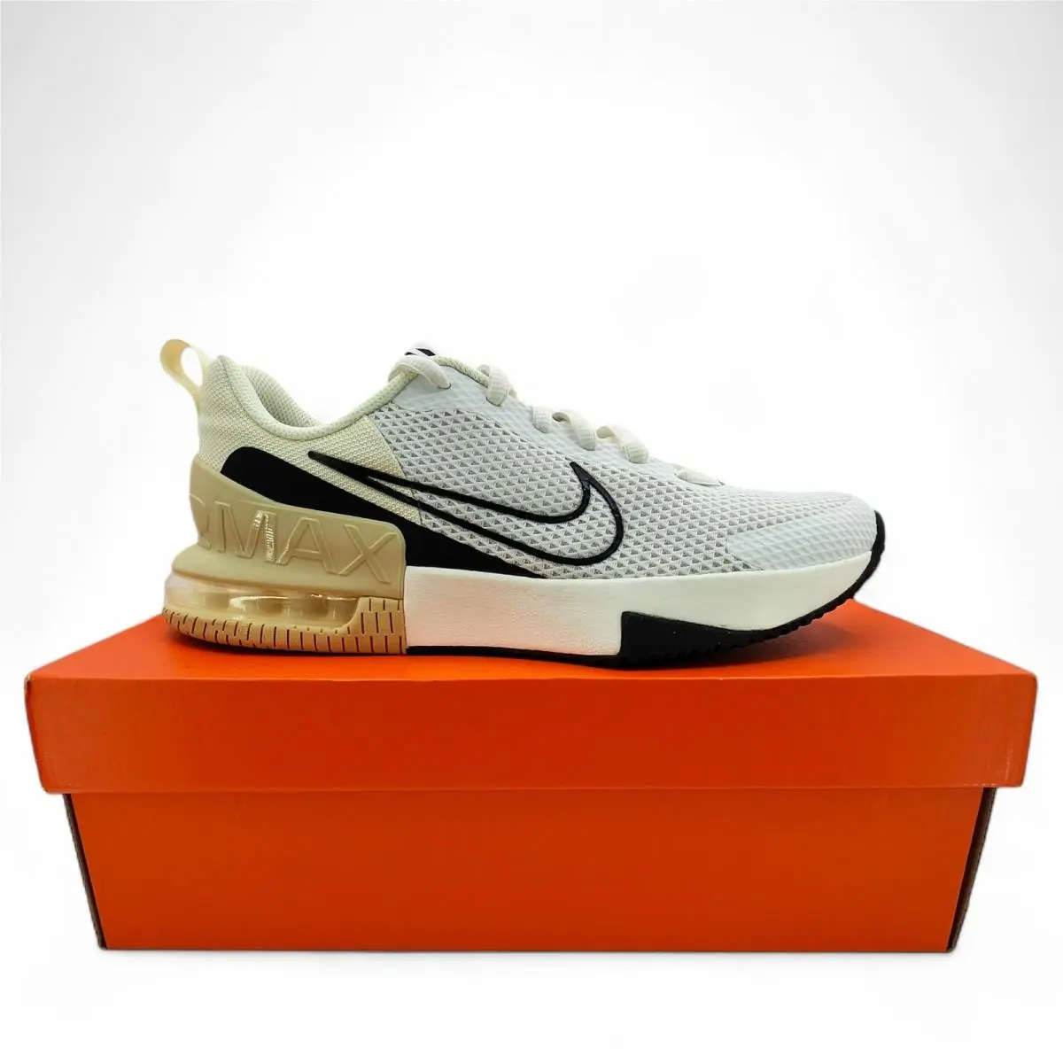 Nike Air Max Alpha Trainer 6 Shoes Mens 10.5 Sail Coconut Milk Gold Black - Multicolor