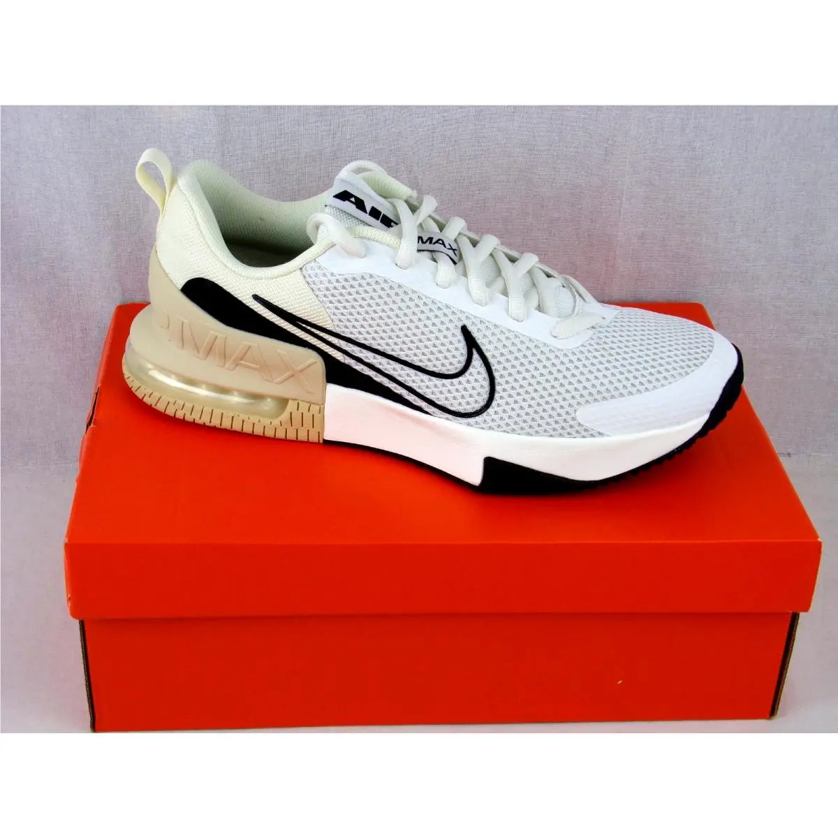 Nike Air Max Alpha Trainer 6 Shoes Size 10 White Beige FQ1833-100 Workout Mesh - White