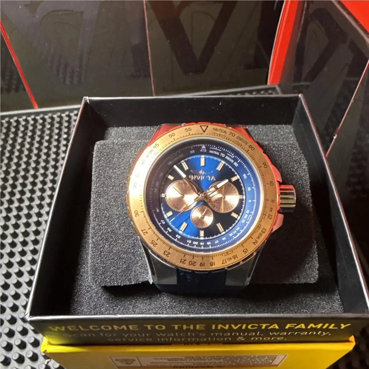 Invicta Aviator Skyshock 39272 Blue Dial Rose Gold 48mm Quartz Silicone Strap