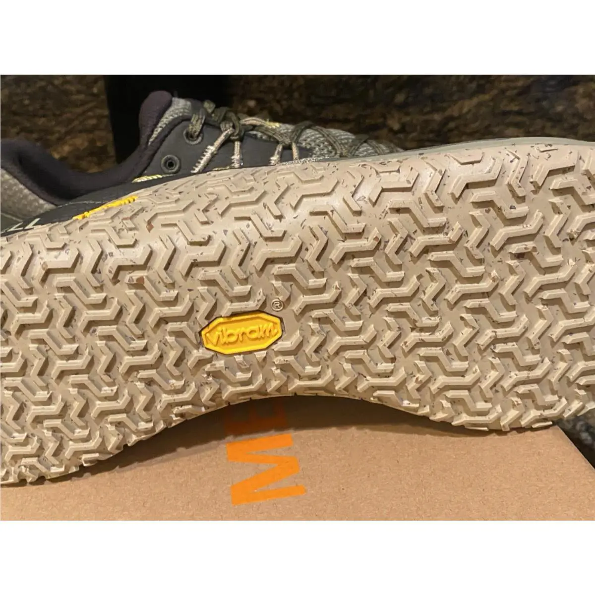 Merrell shoes - Merrell Glove 7 - Glove - Avocado/Beluga 2