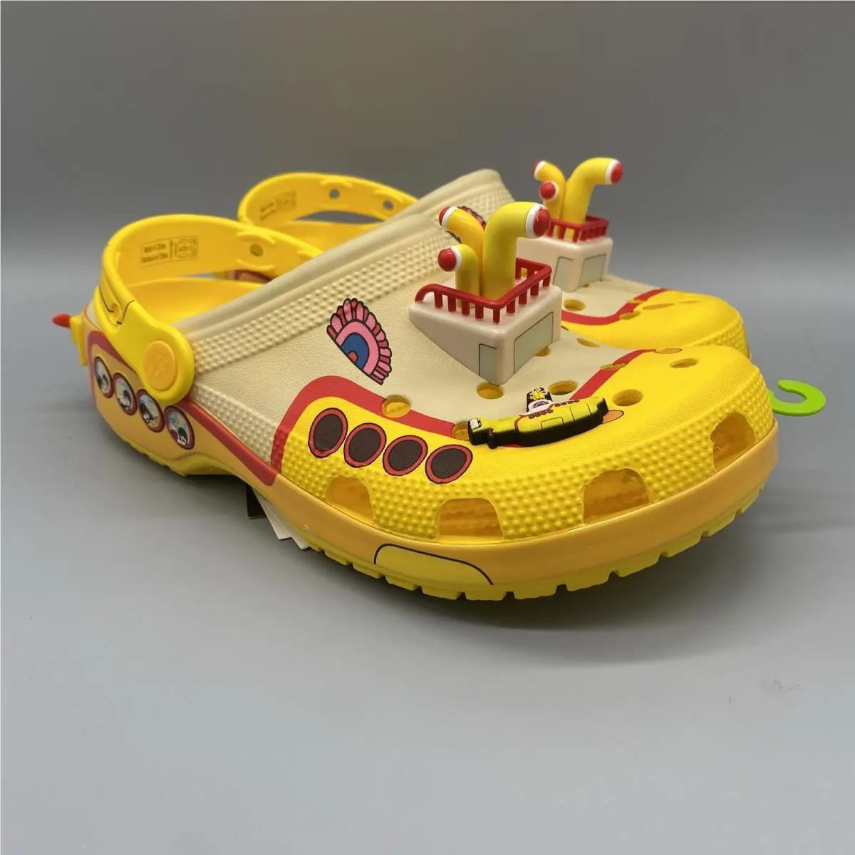 Crocs x The Beatles Yellow Submarine Sandals Mens US 6 Womens US 8 210893-90H
