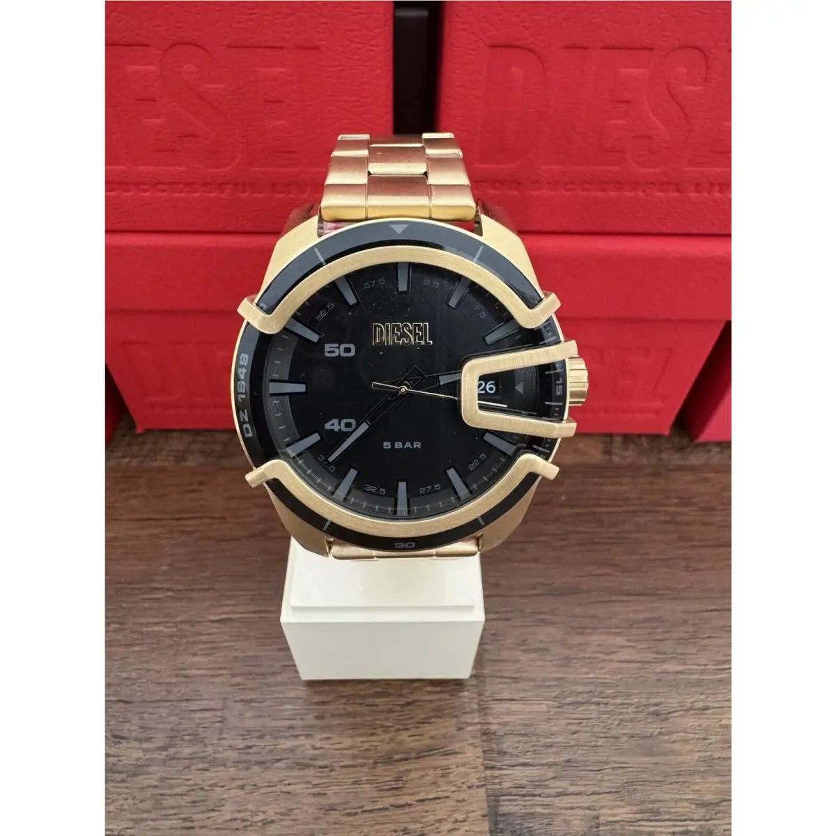 Diesel Quartz Analog Gold DZ-1949 Stainless Men`s Watch Condition