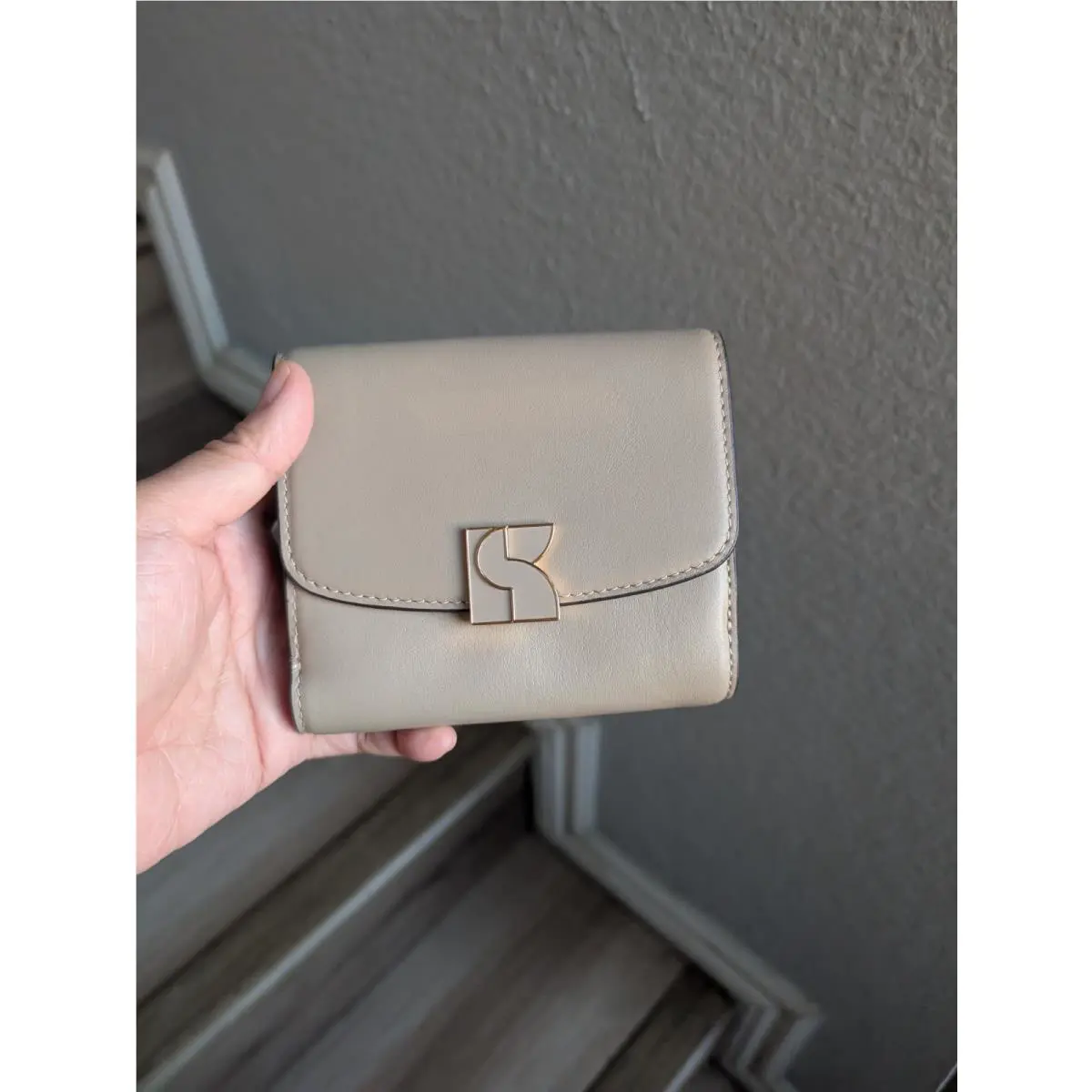 Kate Spade New York Dakota Bifold Flap Wallet Beige Leather KF943