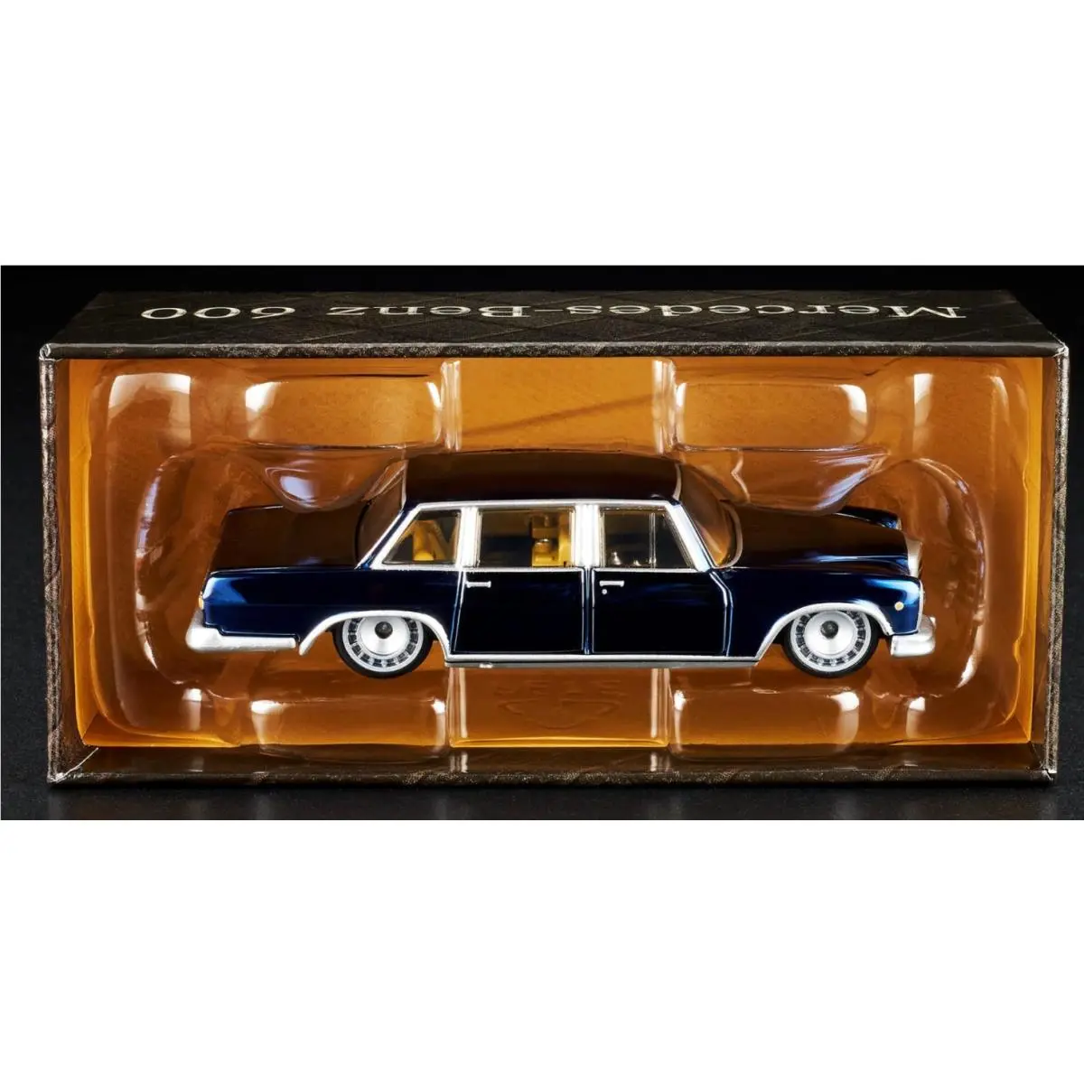 Hot Wheels 2025 - Rlc Exclusive - 1964 Mercedes Benz 600 - Opening Doors