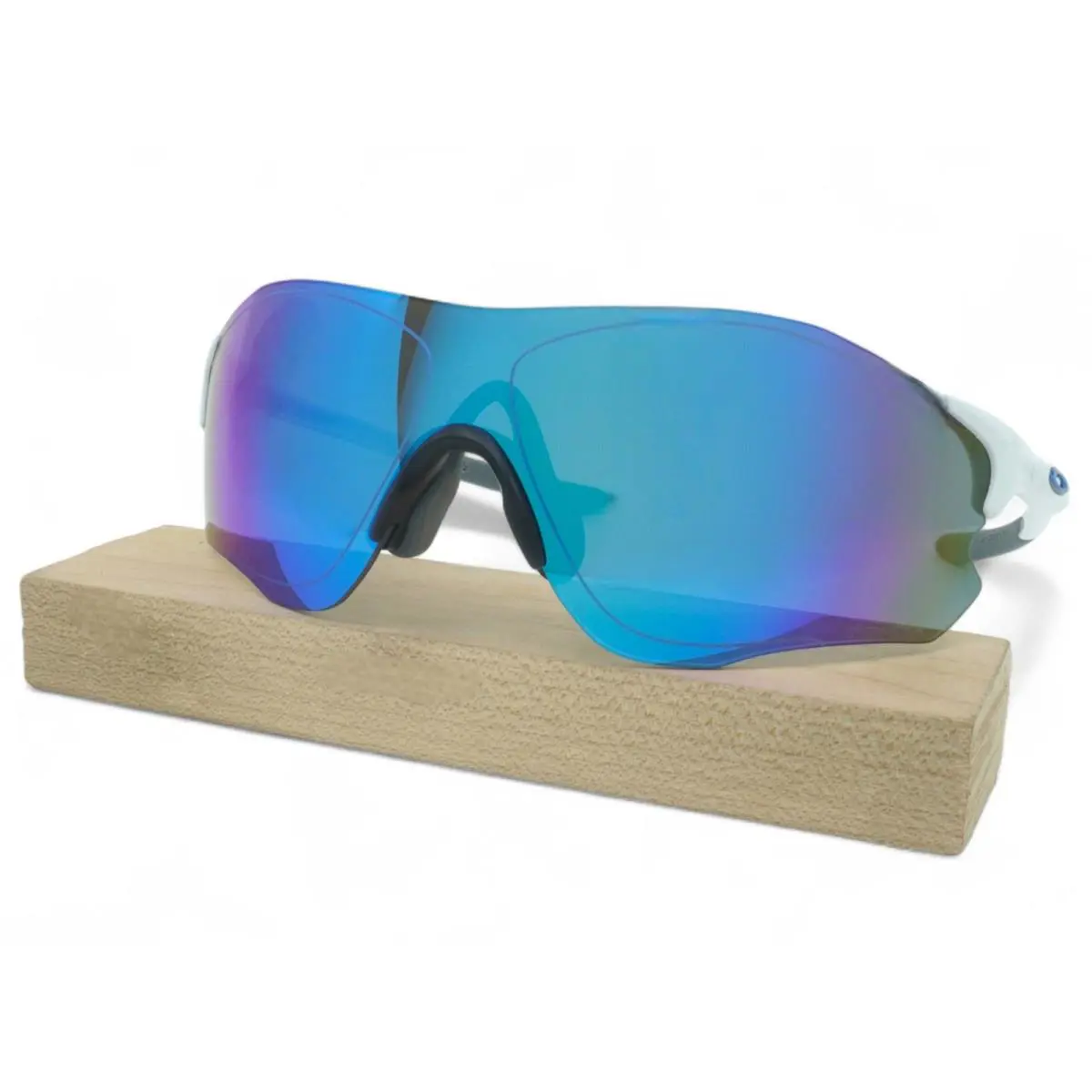 OO9313-15 Unisex Oakley Evzero Path A Sunglasses - Frame: White, Lens: Blue