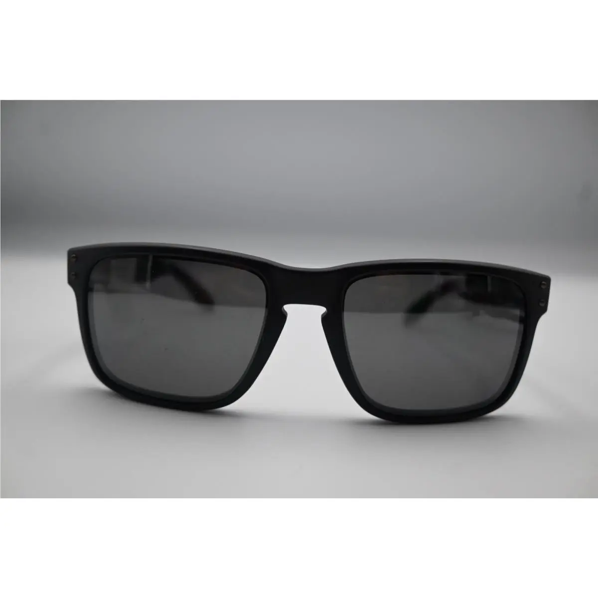 Oakley Sunglasses Holbrook 009102 D655-Mt Black 57 - 18-137