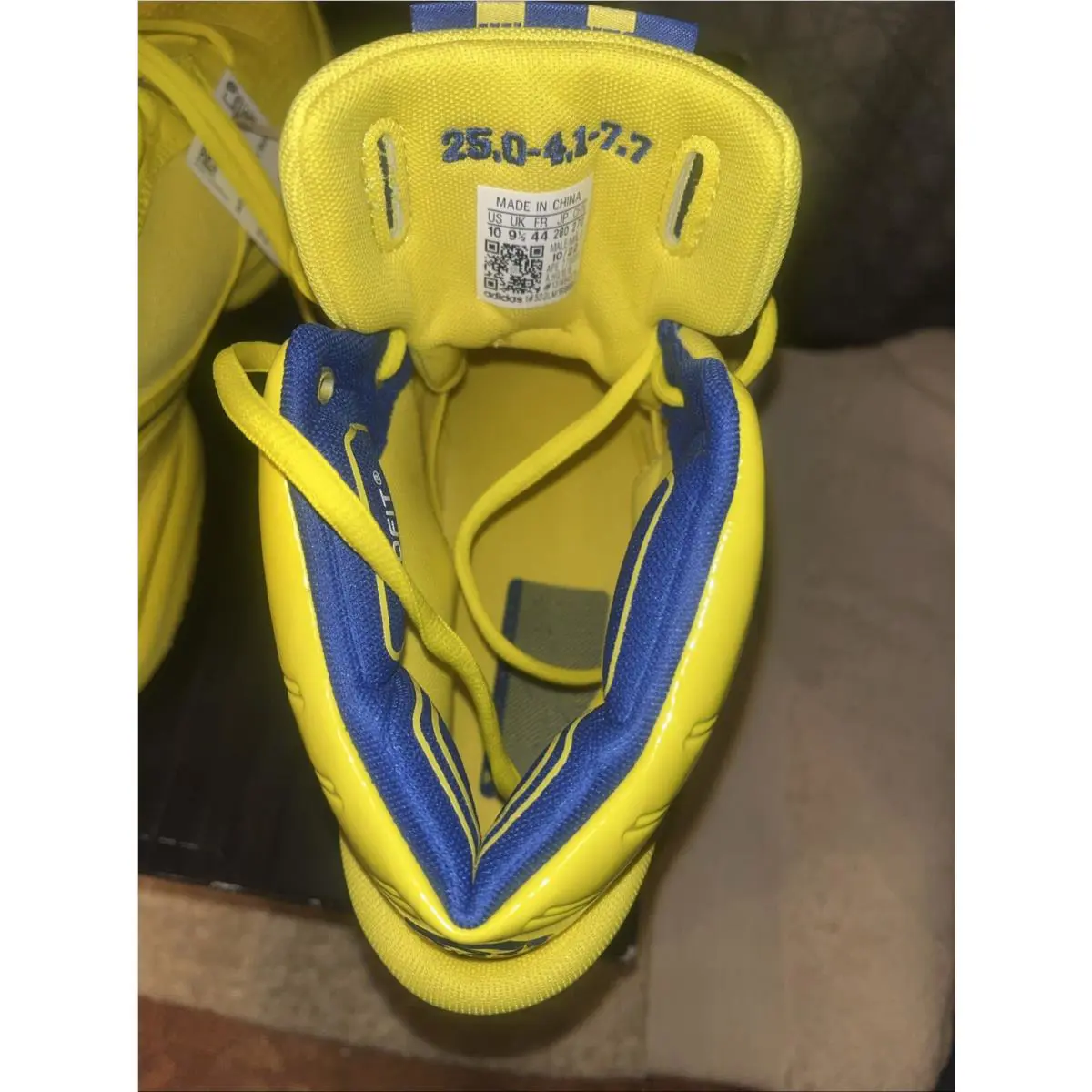 Adidas shoes Derrick Rose - Team Yellow/Royal Blue/Team Yellow 3