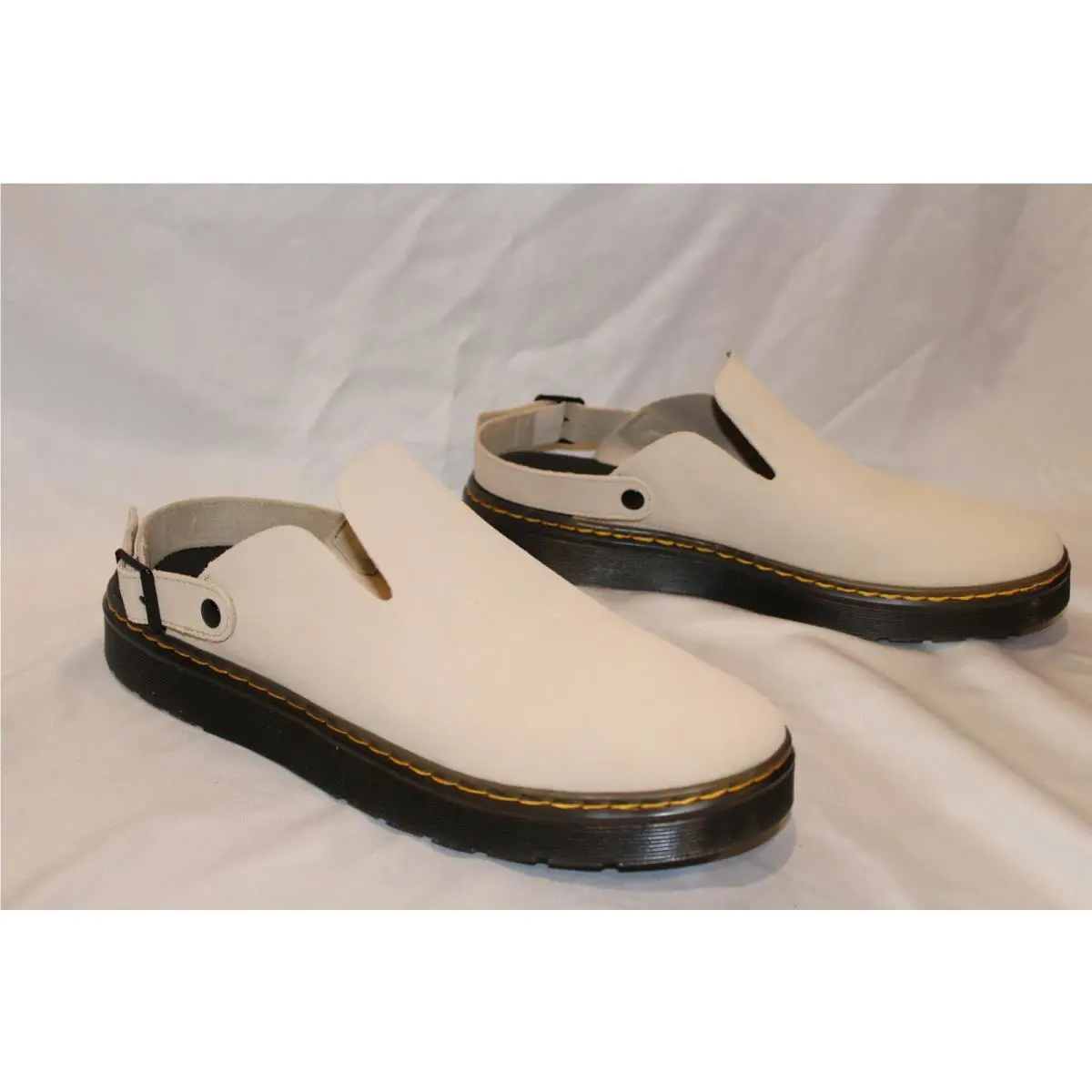 Dr. Martens shoes - Beige 1
