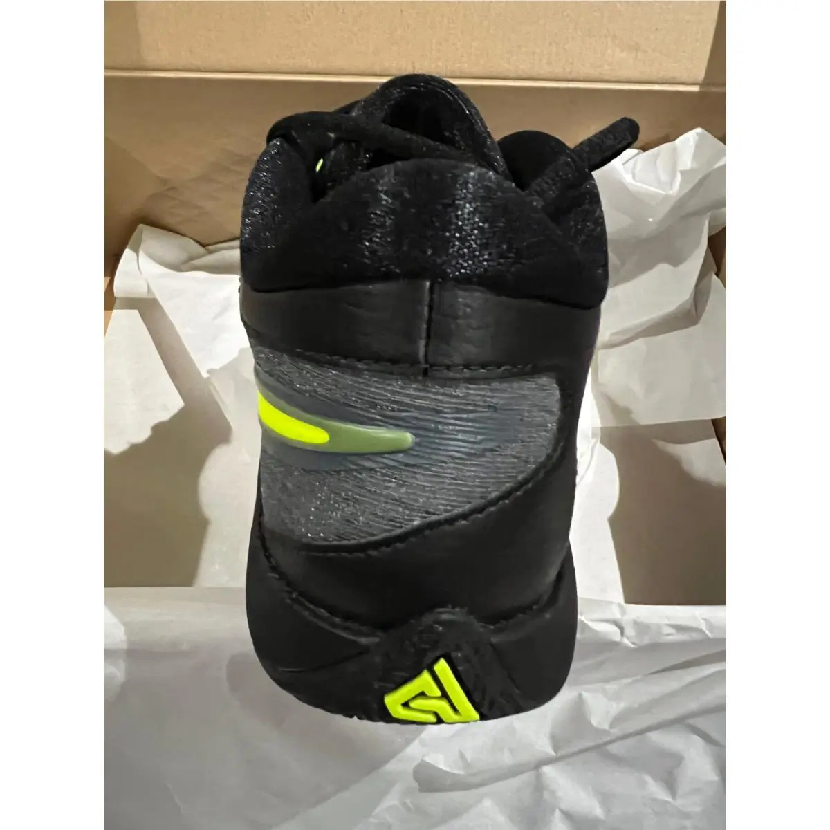 Nike shoes - BLACK/VOLT-COOL GREY 11