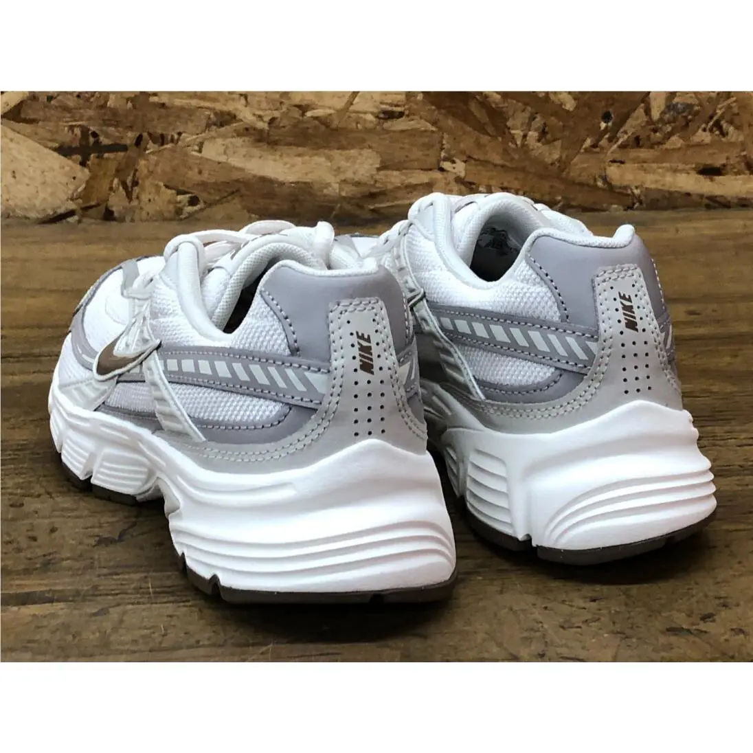 Nike shoes - Nike Initiator - Initiator - IB4339-001 - Brown 3