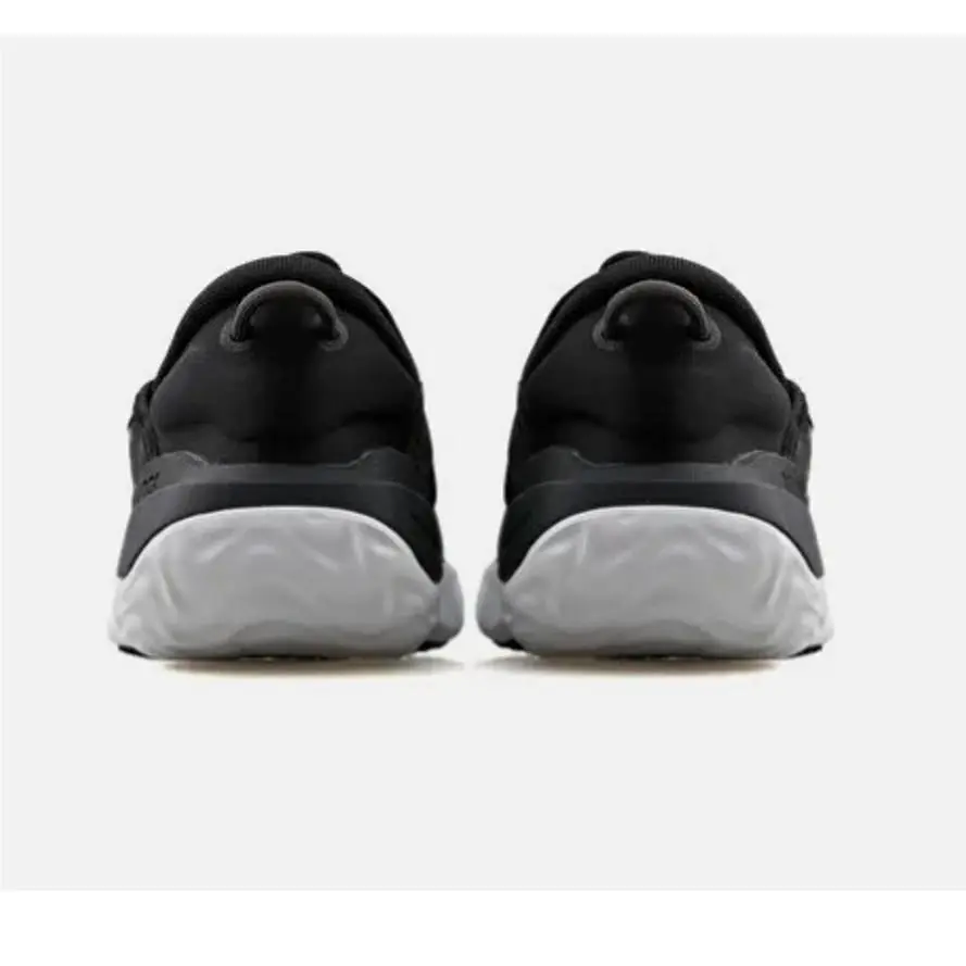 Nike shoes - Black/White 2