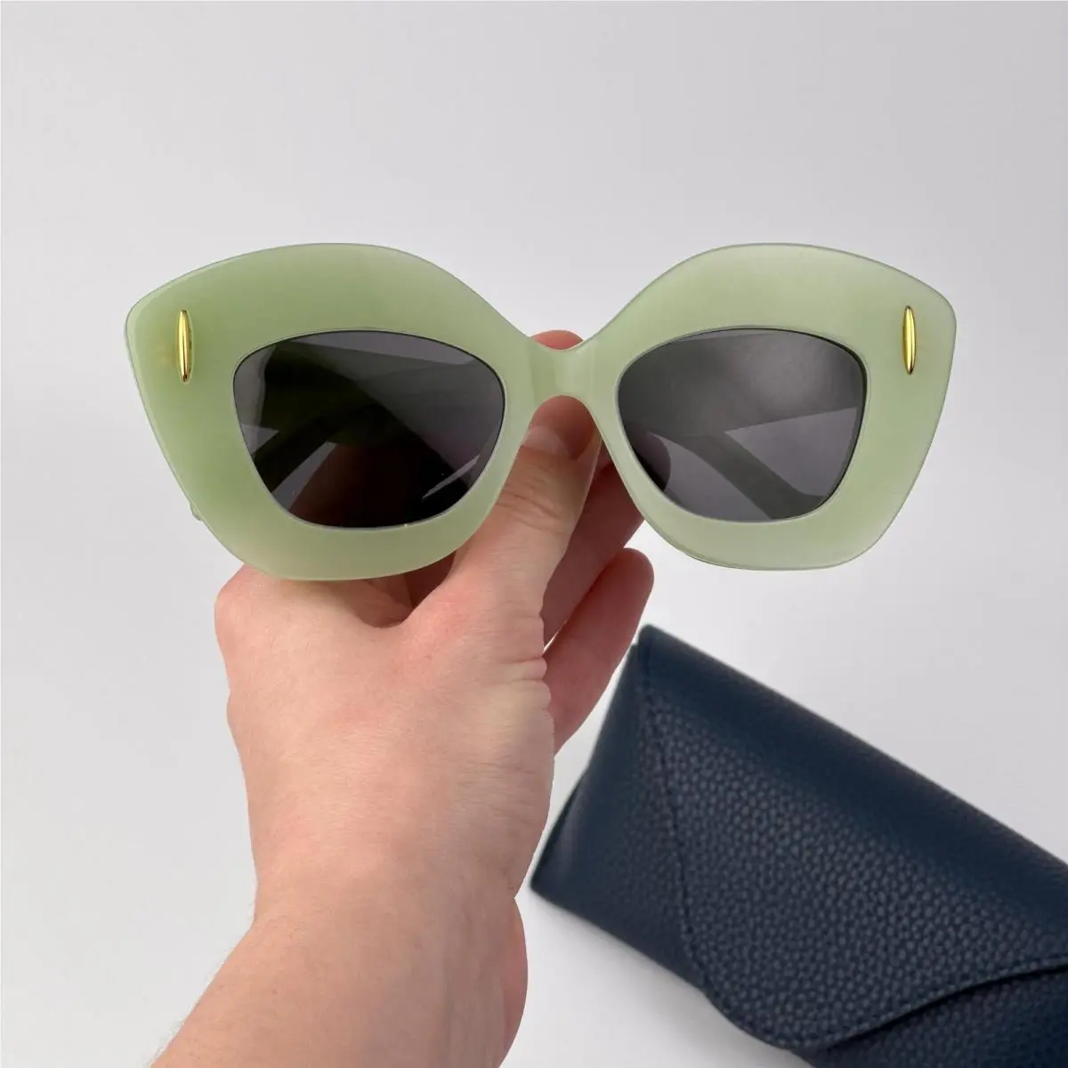 Loewe Women Sunglasses Green Grey Cat Eye LW40127I Anagram 95A