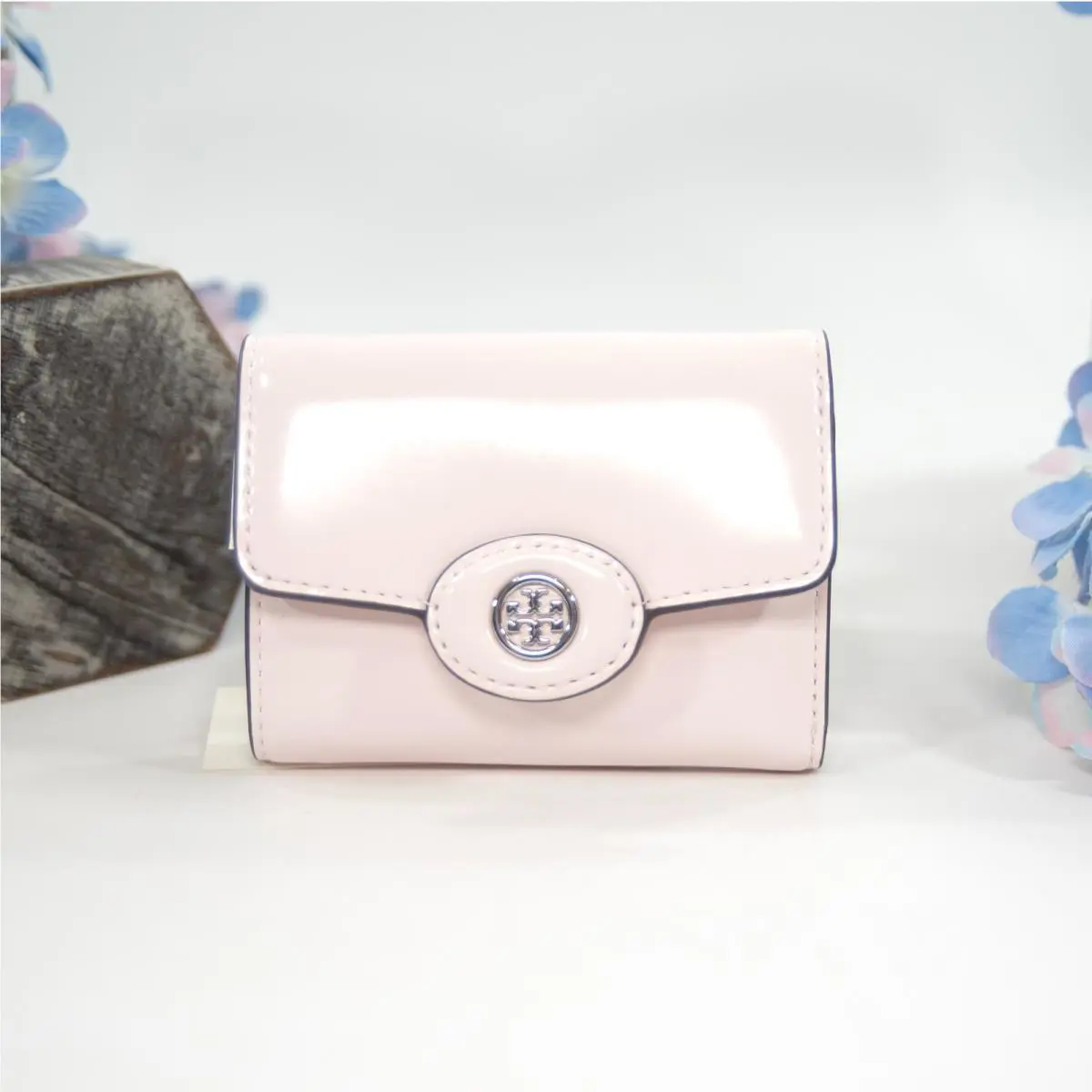 Tory Burch Pink Lily Robinson Spazzolato Leather Compact Small Wallet