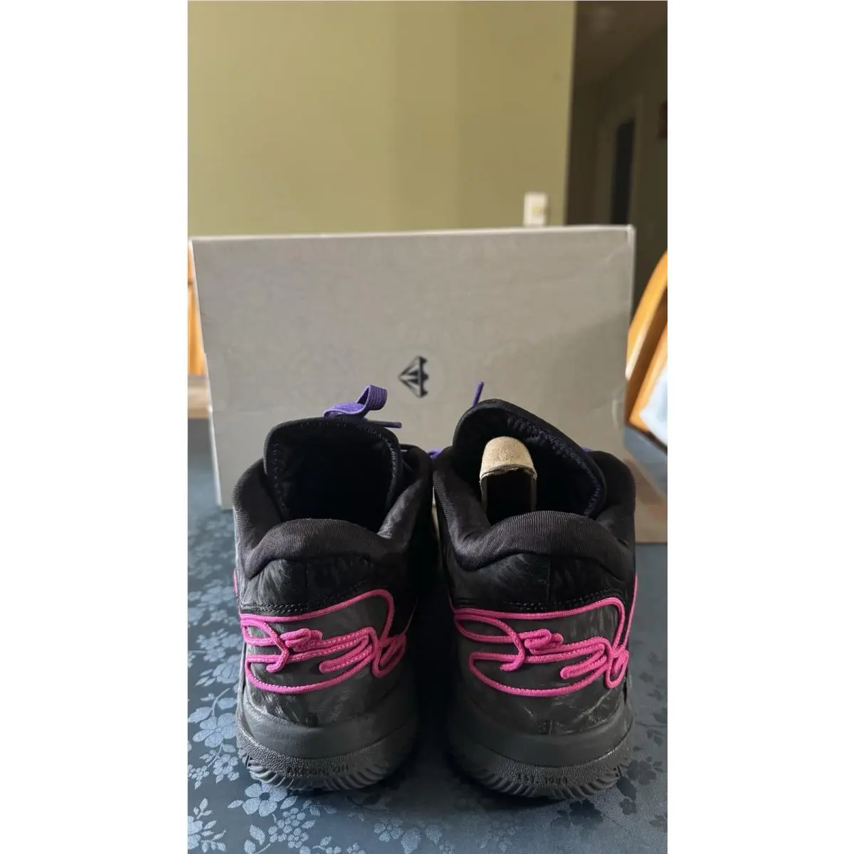 Nike shoes - Nike LeBron 22 - LeBron - FZ1094-001 - Black, Manufacturer: Black/Laser Fuchsia/Dark Grey/Field Purple/Guava Ice/Vapor Green 3