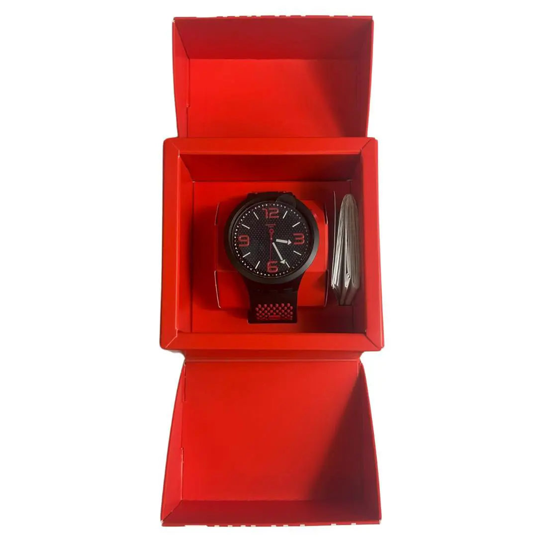 SO27B102 Men`s Bbblood Quartz Watch with Silicone Strap 47mm Black/red by Swatch