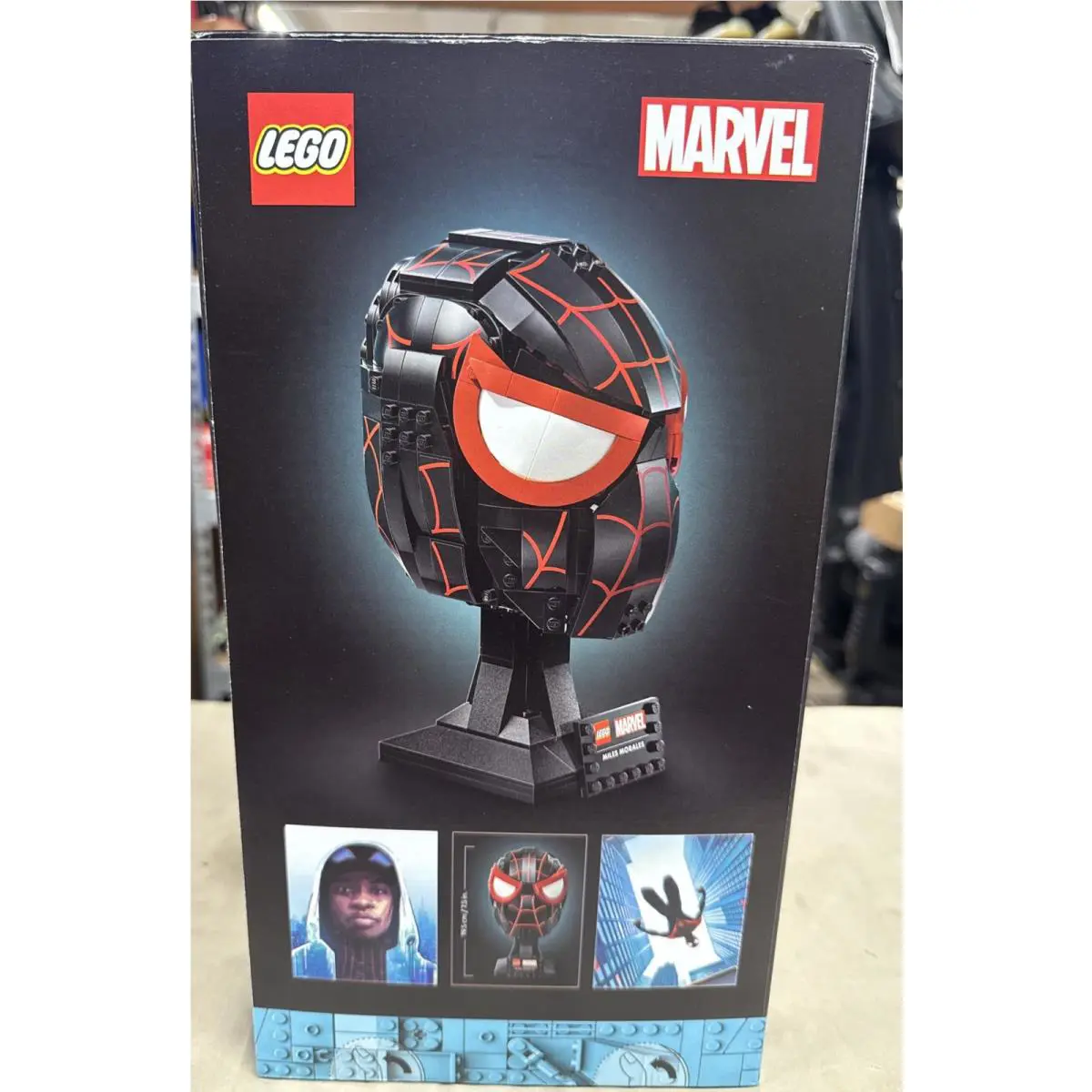 Lego 76329 Miles Morales Mask - Marvel / and 487 Pcs