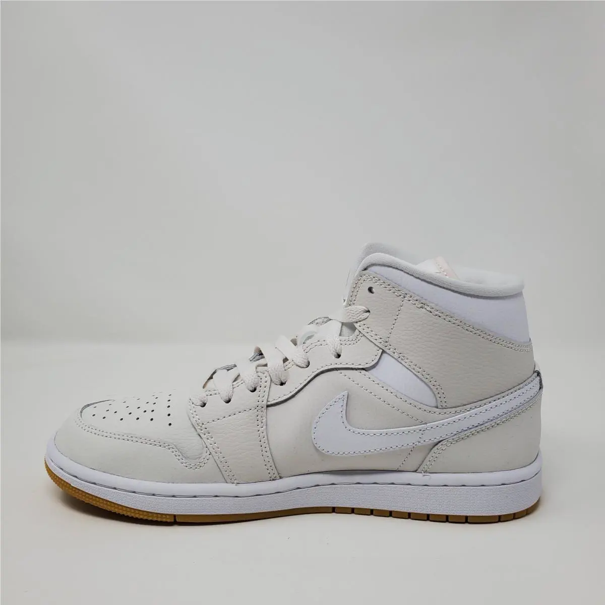 Nike shoes - Air Jordan 1 Mid - Air Mid - BQ6472-021 - White 7