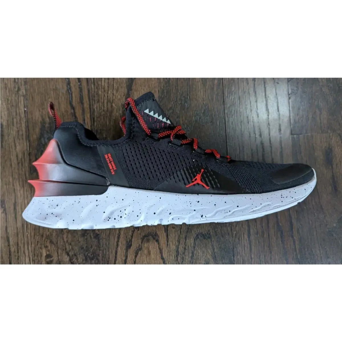 Nike shoes - Jordan React - React - AR8815006 - Red 3